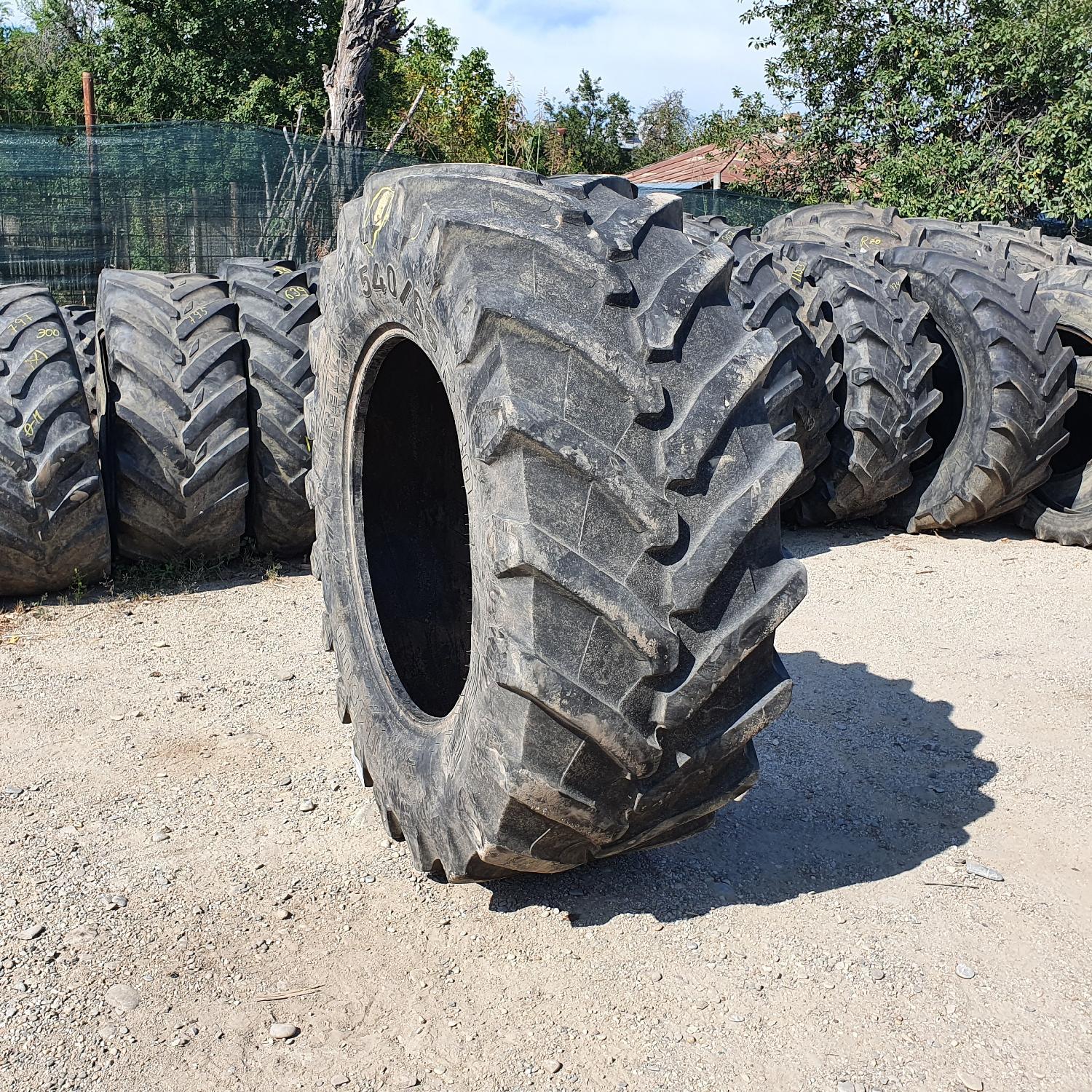  Cauciucuri 540/65R30 Pirelli