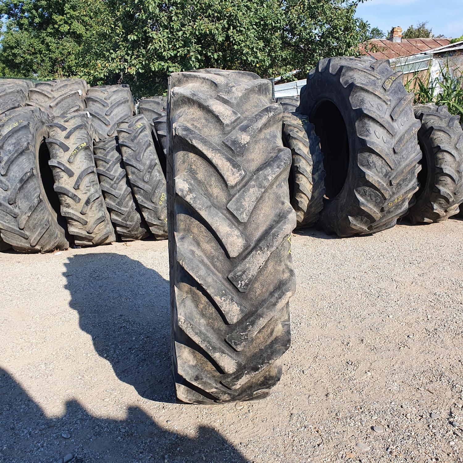  Cauciucuri 14.9-28 (380/85R28) Rekord