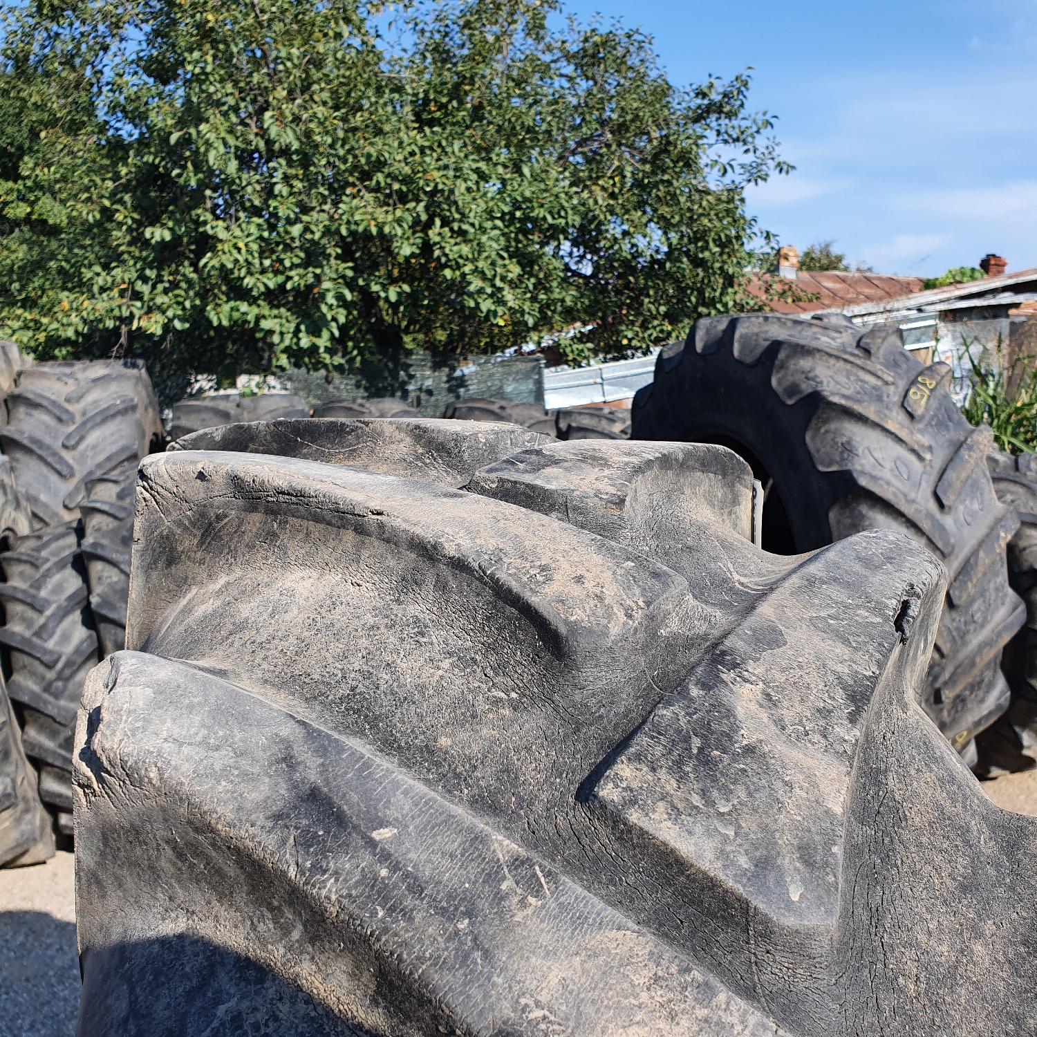  Cauciucuri 14.9-28 (380/85R28) Rekord