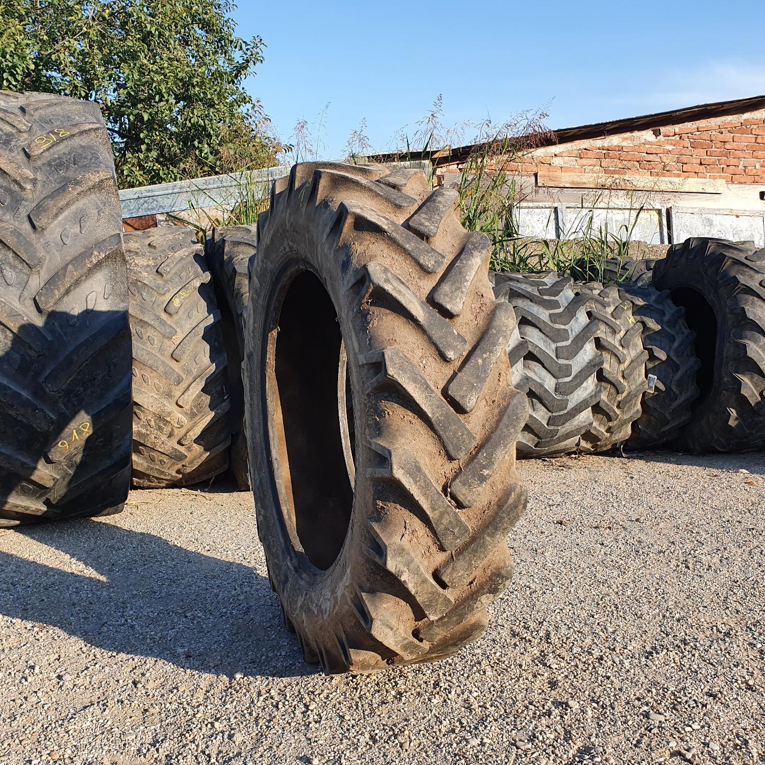  Cauciucuri 12.4-28 (320/85R28) Semperit