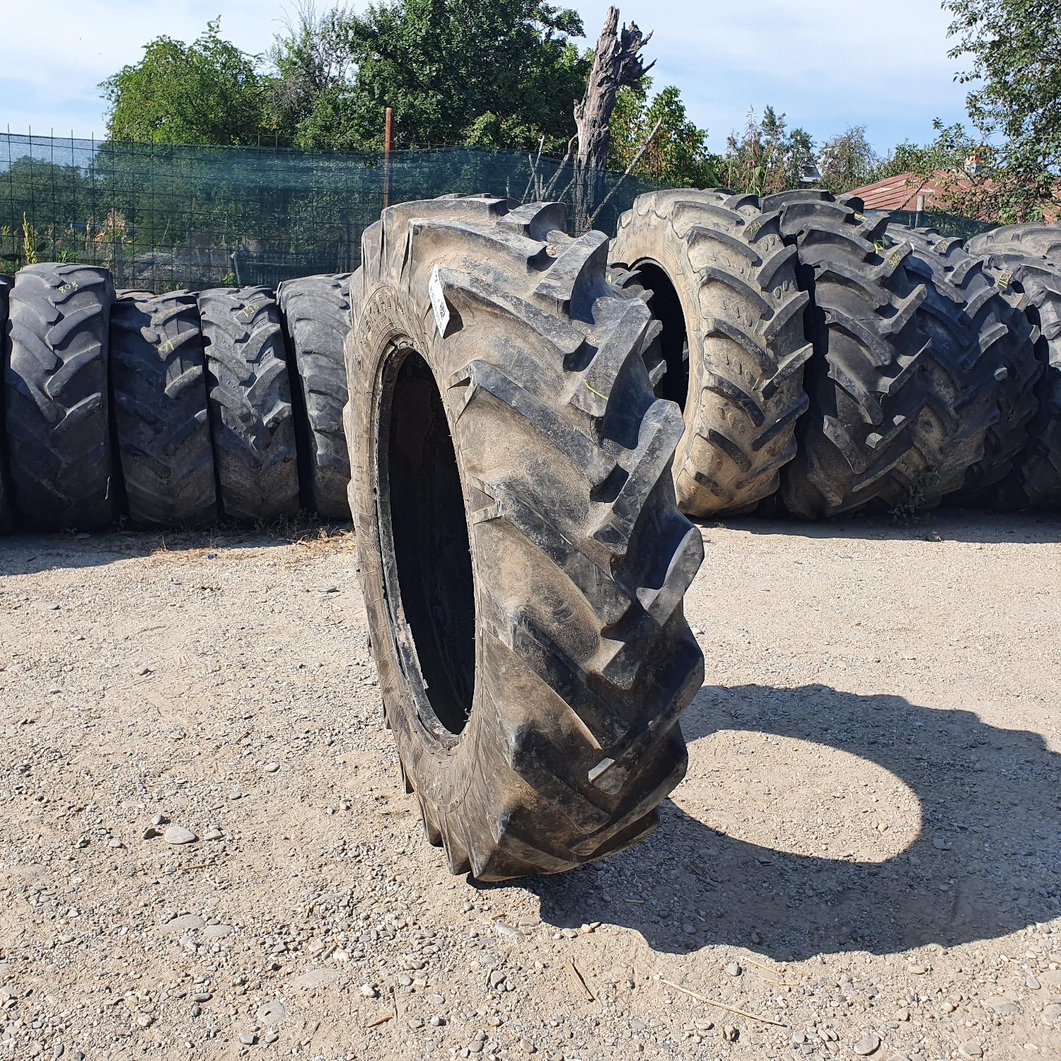  Cauciucuri 12.4-28 (320/85R28) Rekord