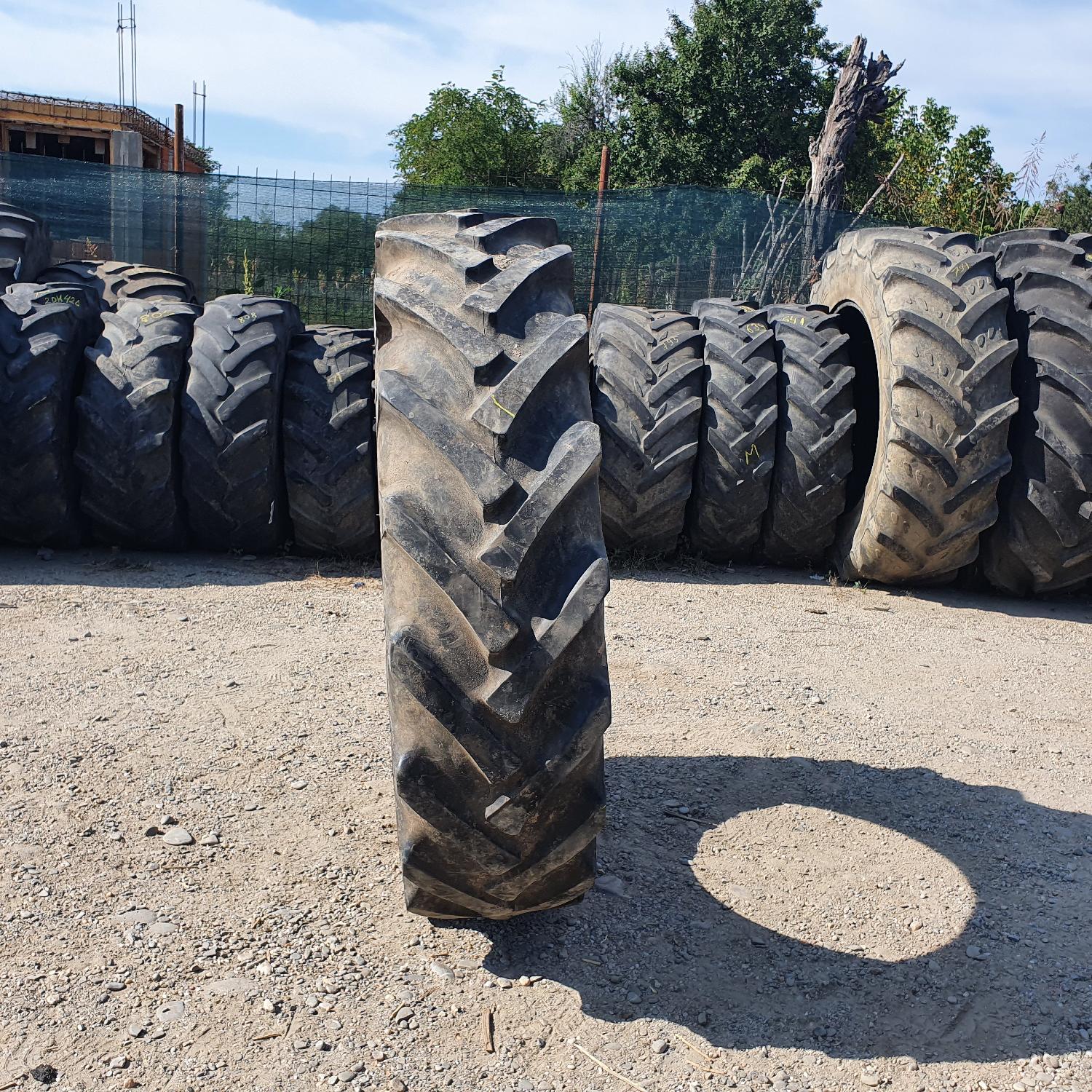  Cauciucuri 12.4-28 (320/85R28) Rekord