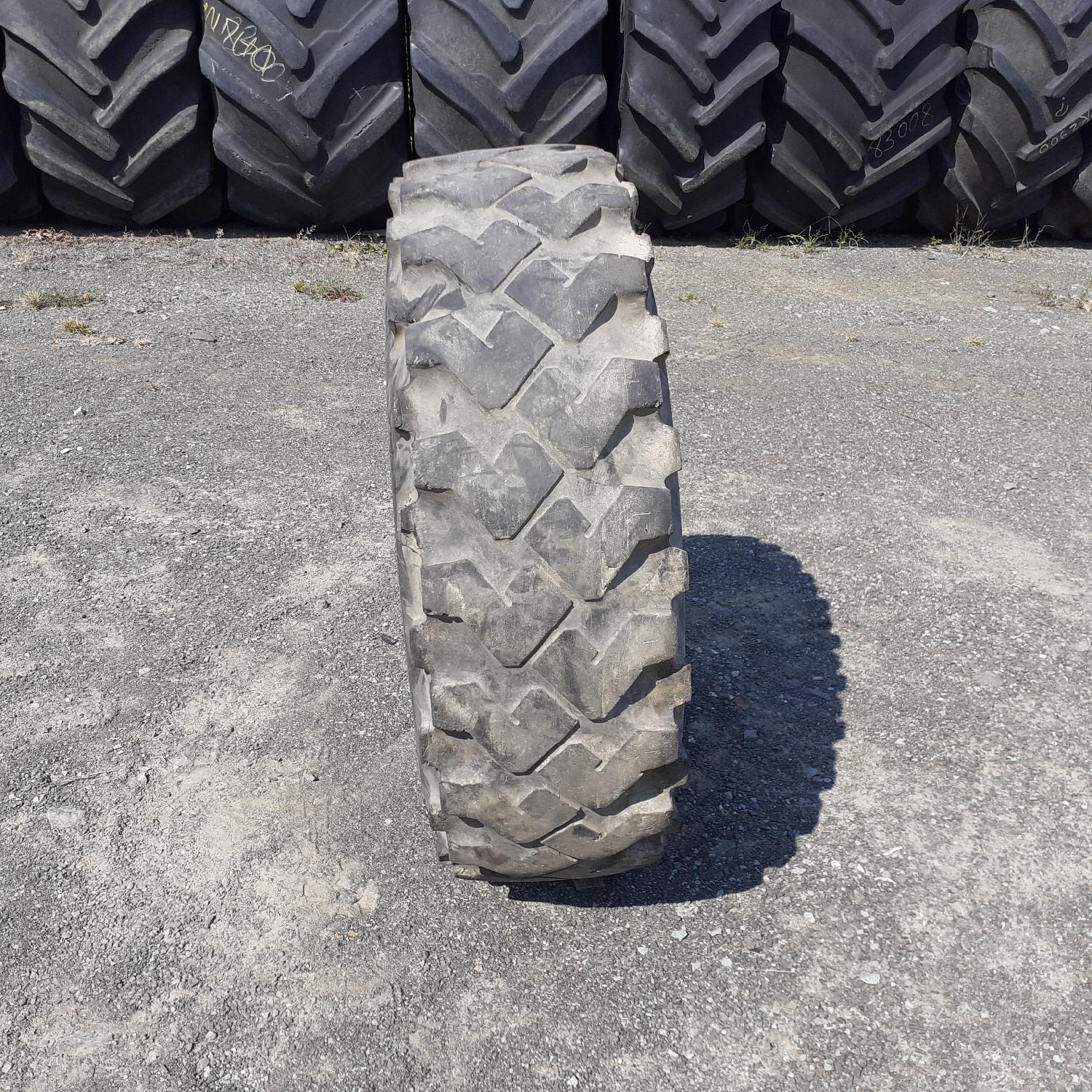  Cauciucuri 10.5-18 (10.5/80R18) Semperit