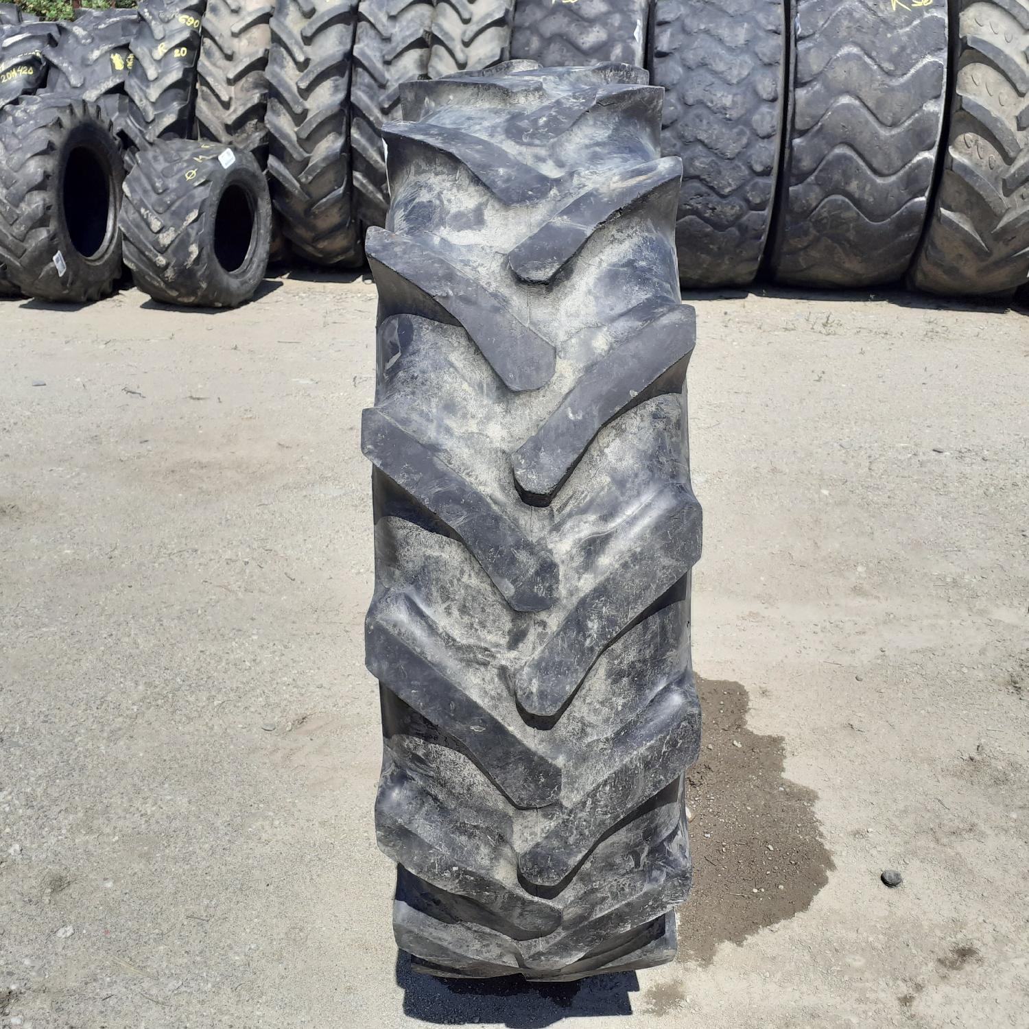  Cauciucuri 12.4R28 (320/85R28) Semperit
