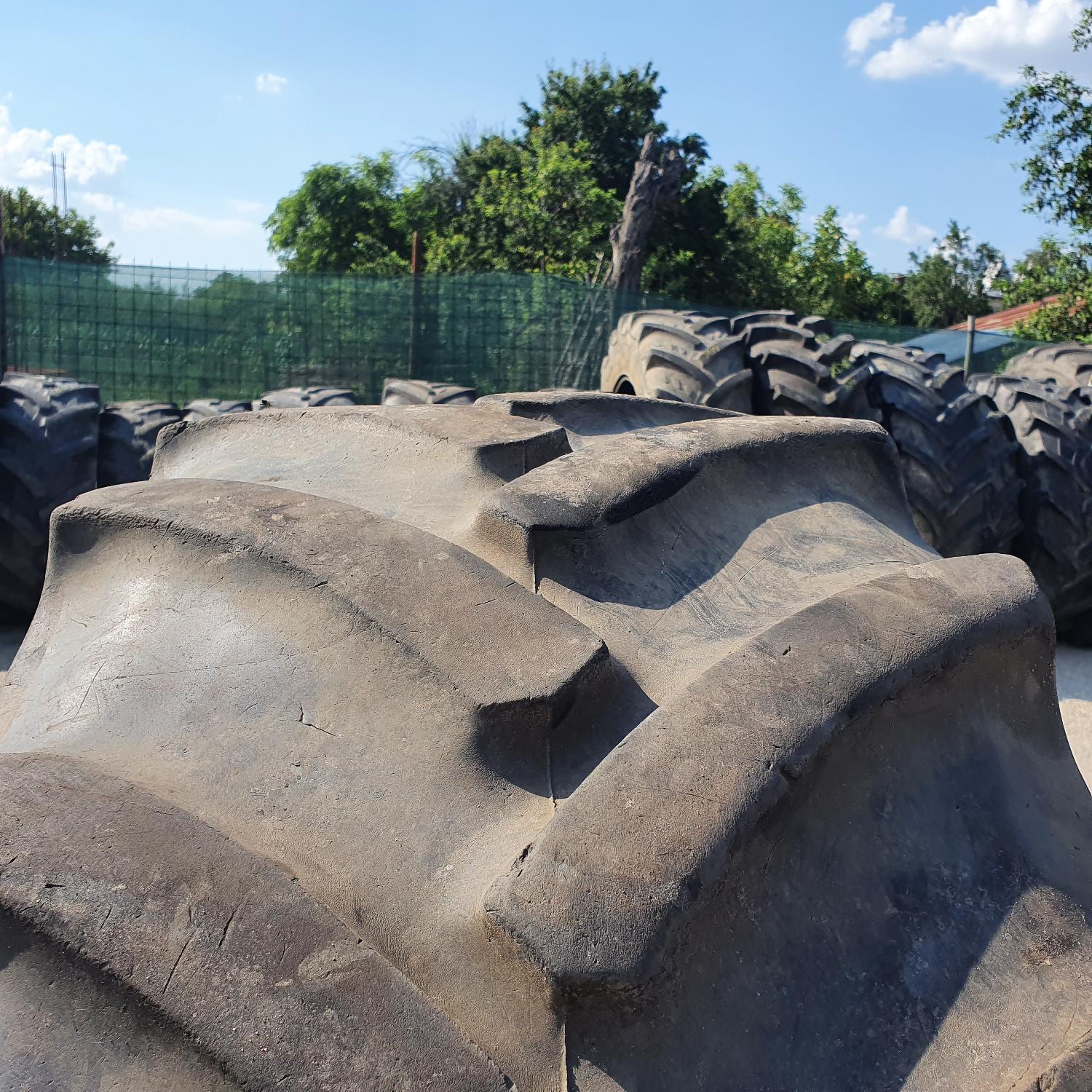  Cauciucuri 440/65R24  Mitas