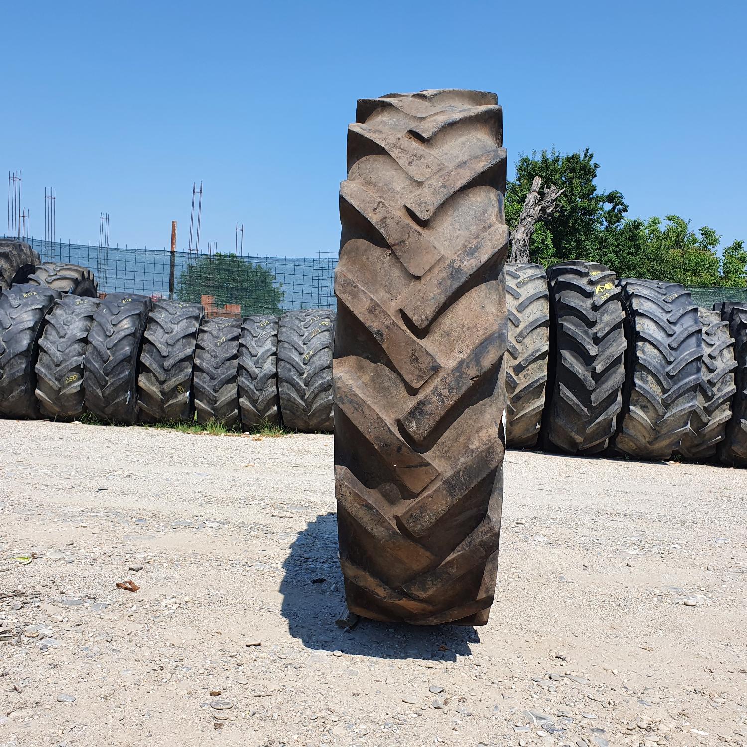  Cauciucuri 12.4-28 (320/85R28) Trelleborg