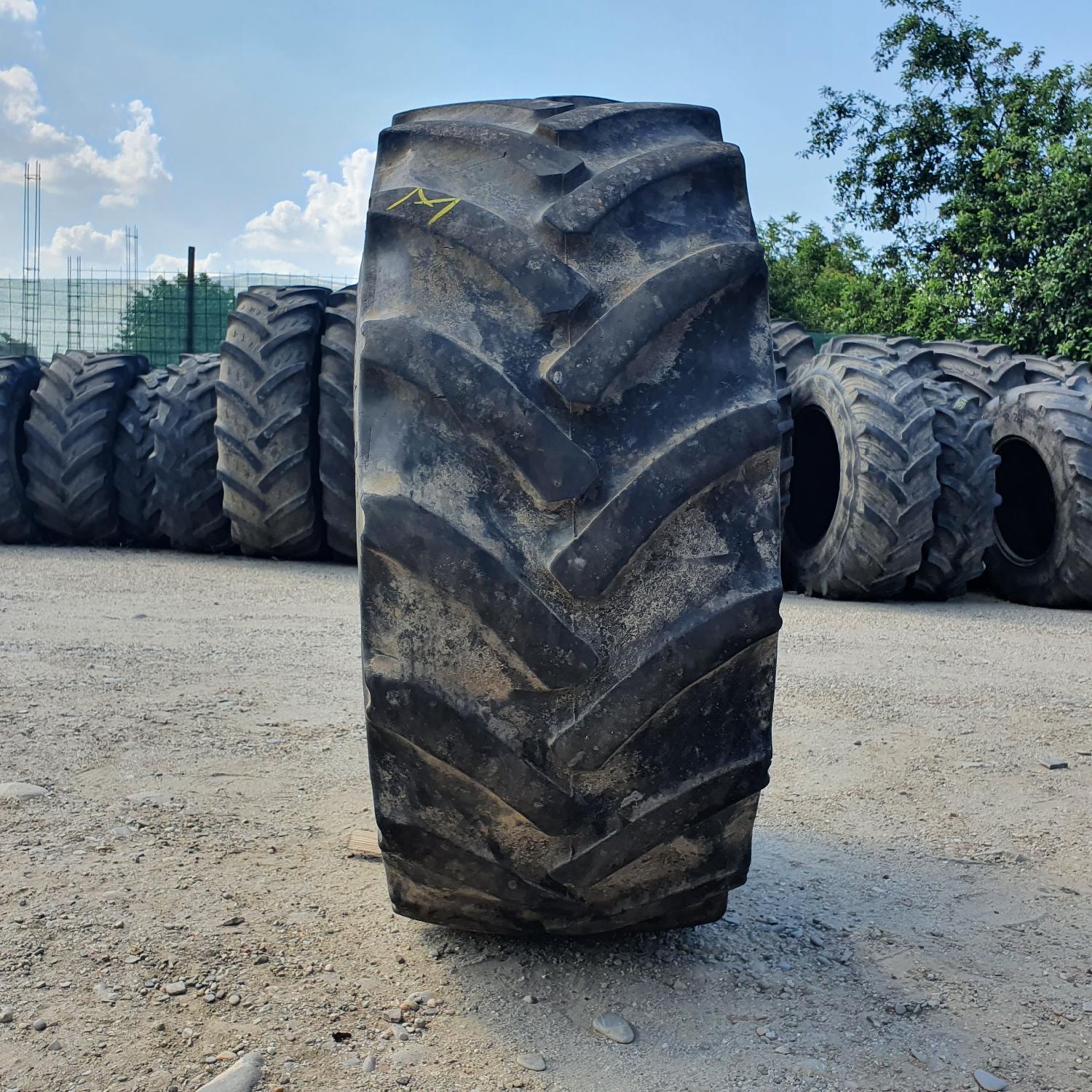  Cauciucuri 440/65R24  Continental