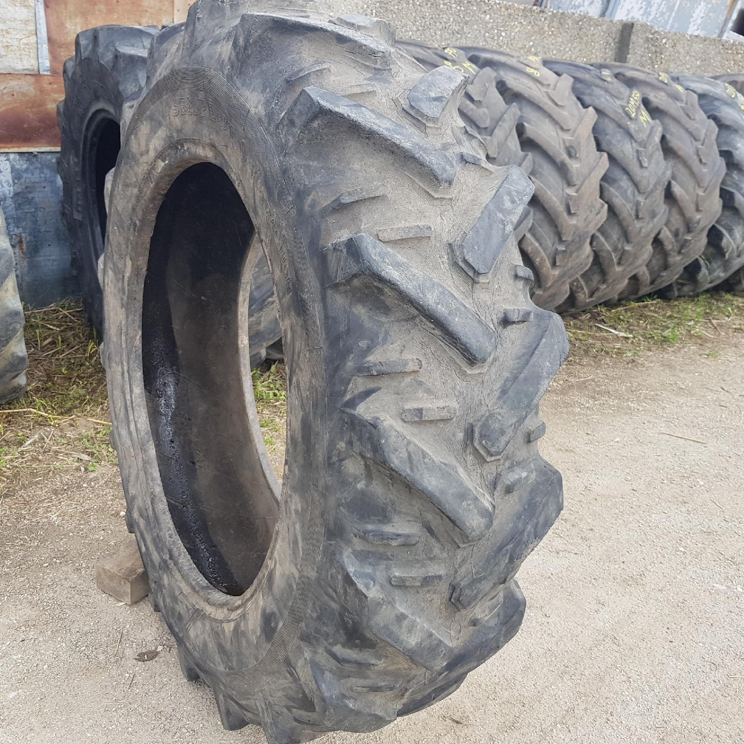 Cauciucuri 12.4R28 (320/85R28) Semperit