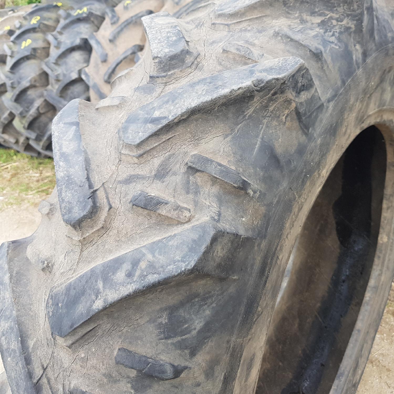  Cauciucuri 12.4R28 (320/85R28) Semperit