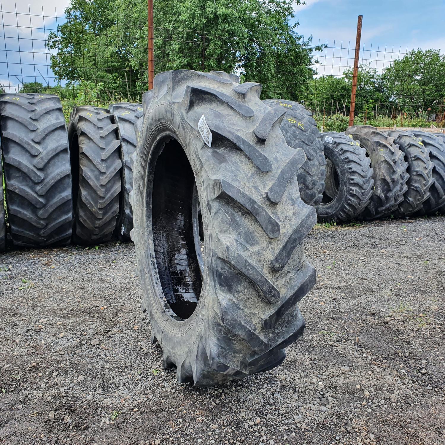 Cauciucuri 12.4R28 (320/85R28) Semperit