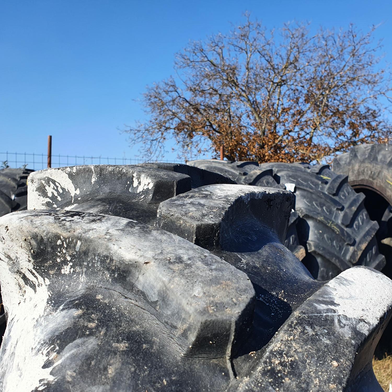  Cauciucuri 12.4-28 (320/85R28) Barum