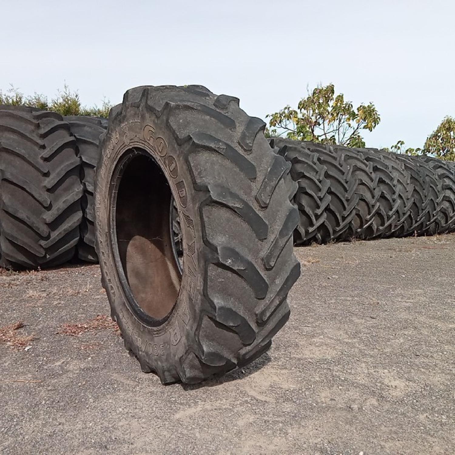  Cauciucuri 14.9R28 (380/85R28) Goodyear