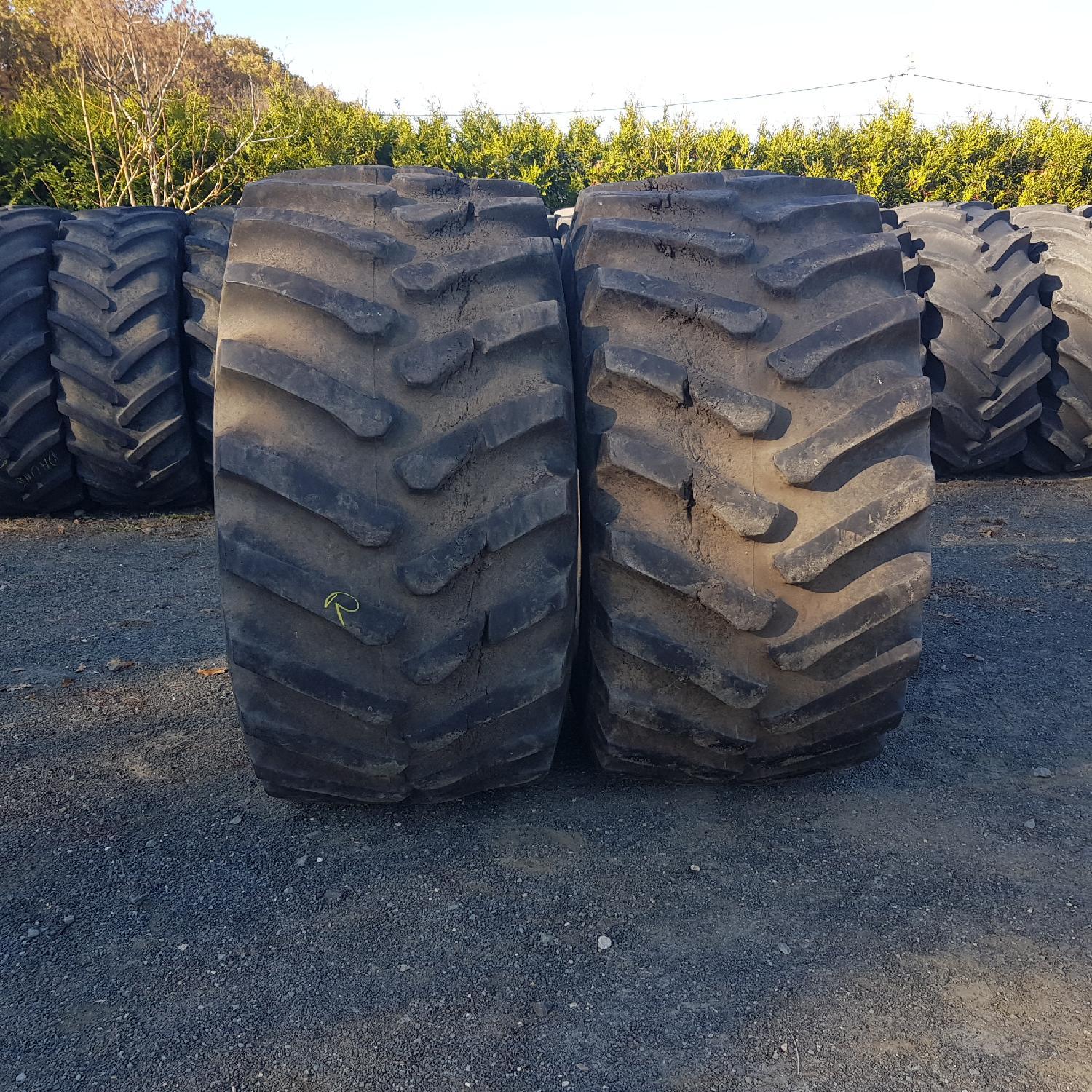  Cauciucuri 30.5-32  Firestone