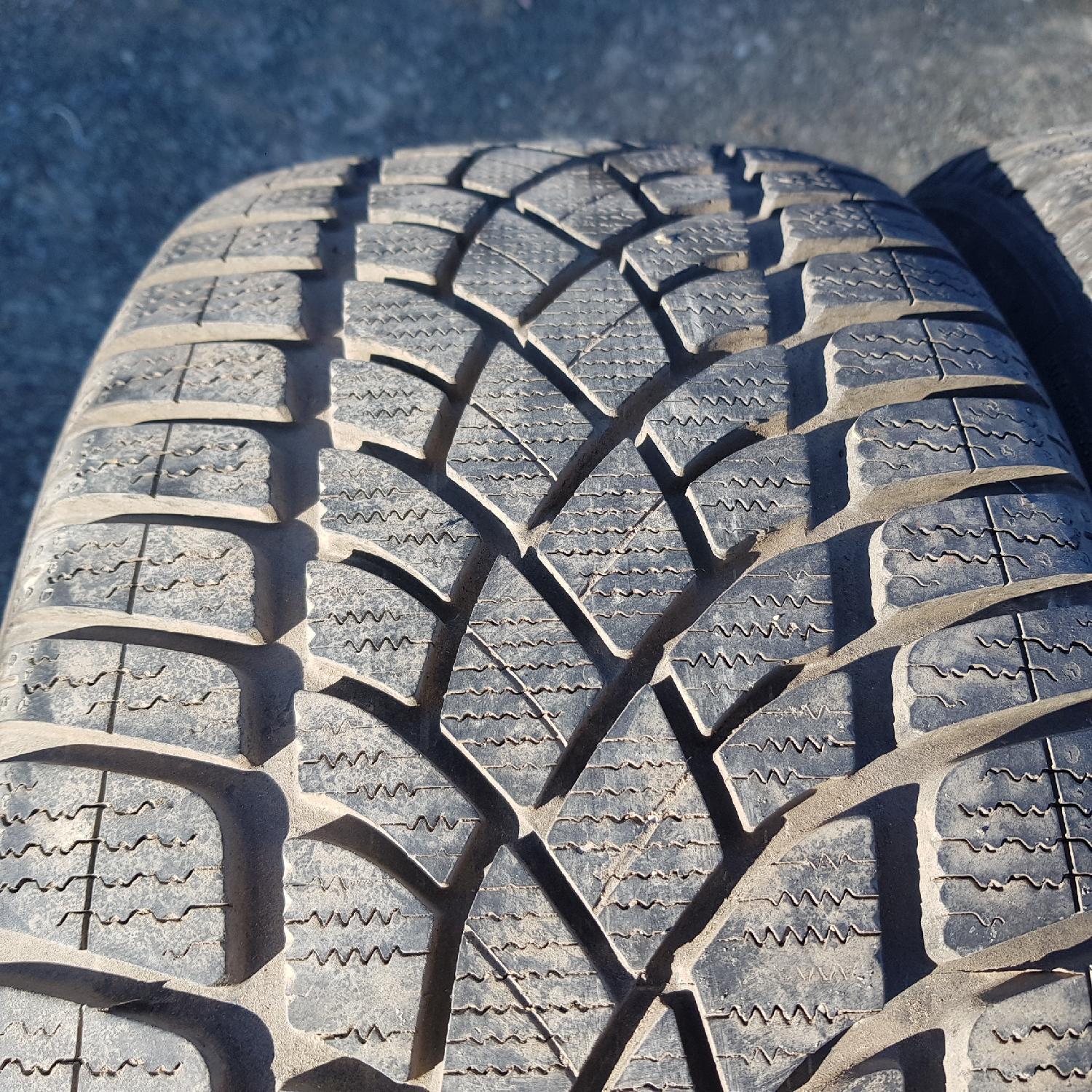  Cauciucuri 235/45R19 Dunlop