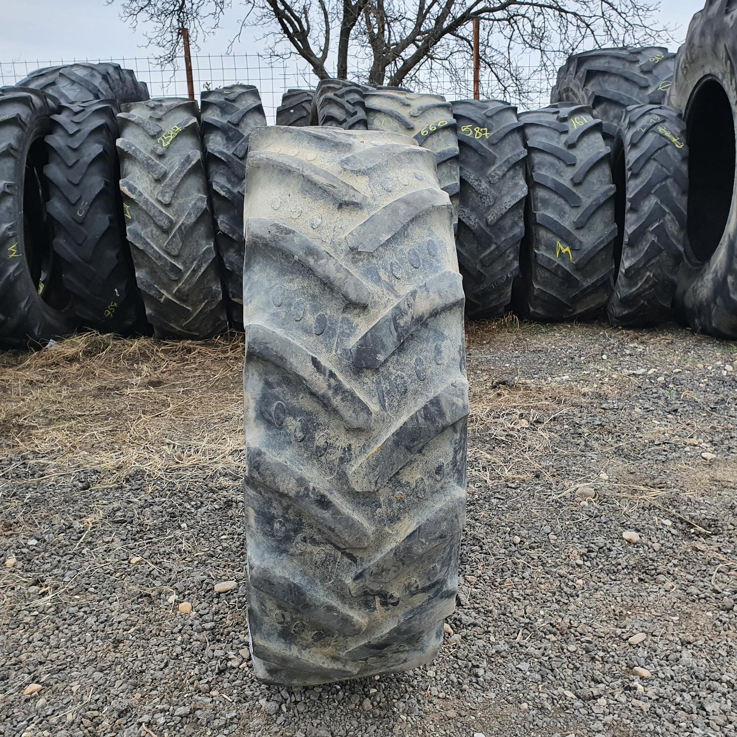  Cauciucuri 320/70R24 Bkt