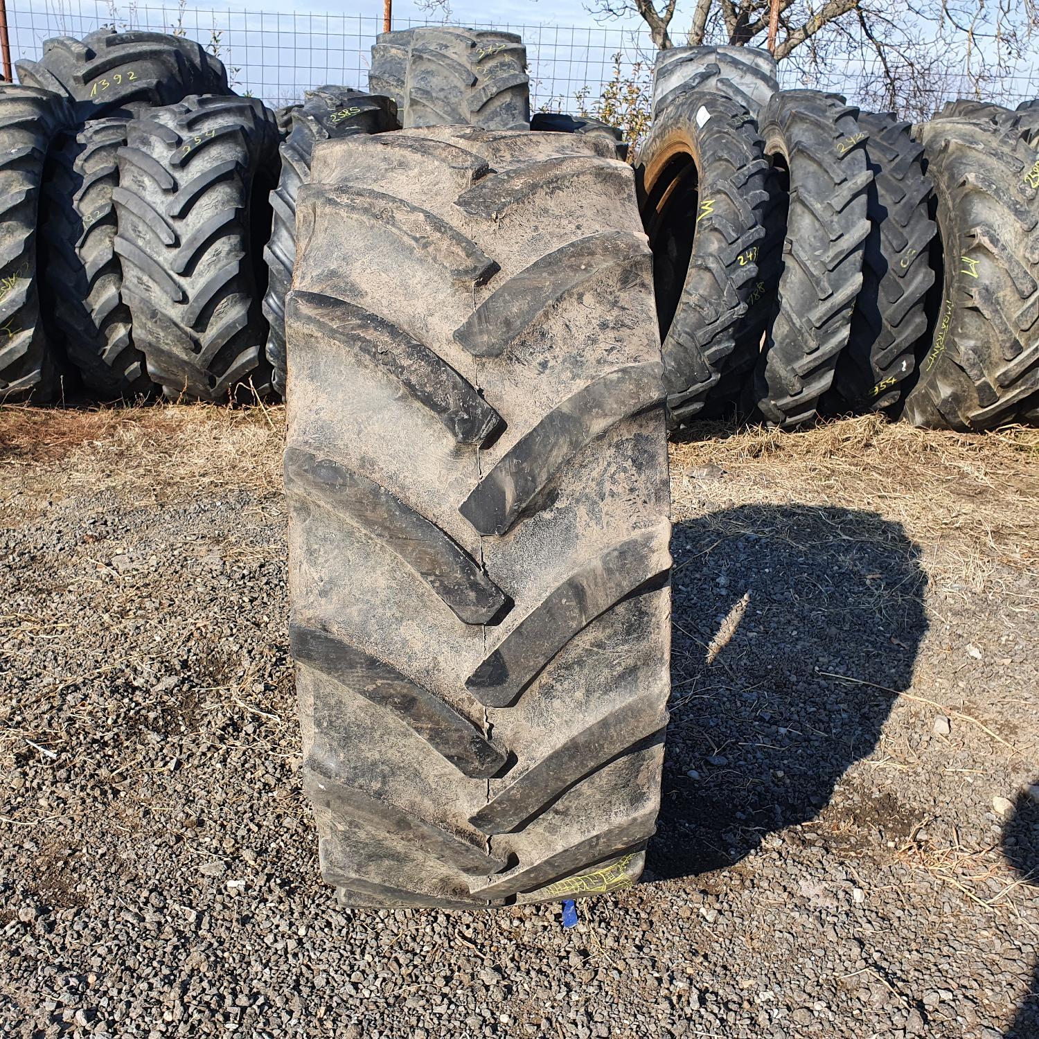  Cauciucuri 440/65R24  Continental