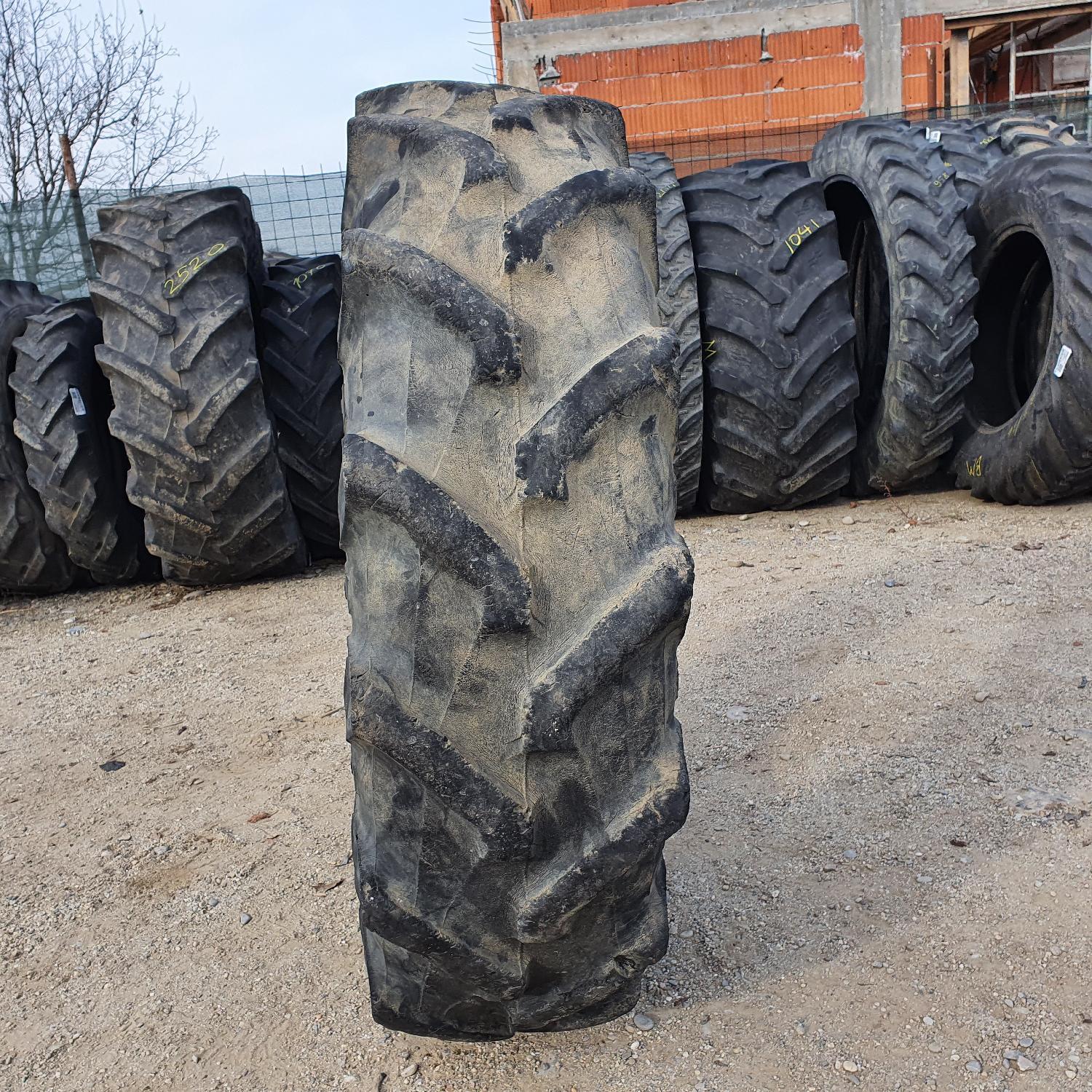  Cauciucuri 14.9R28 (380/85R28) Pirelli