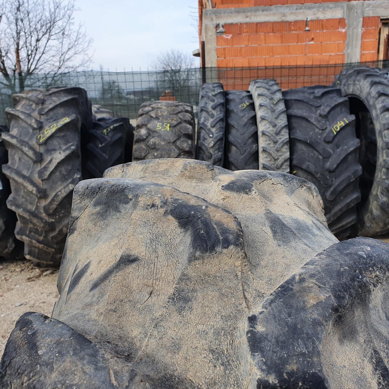  Cauciucuri 14.9R28 (380/85R28) Pirelli