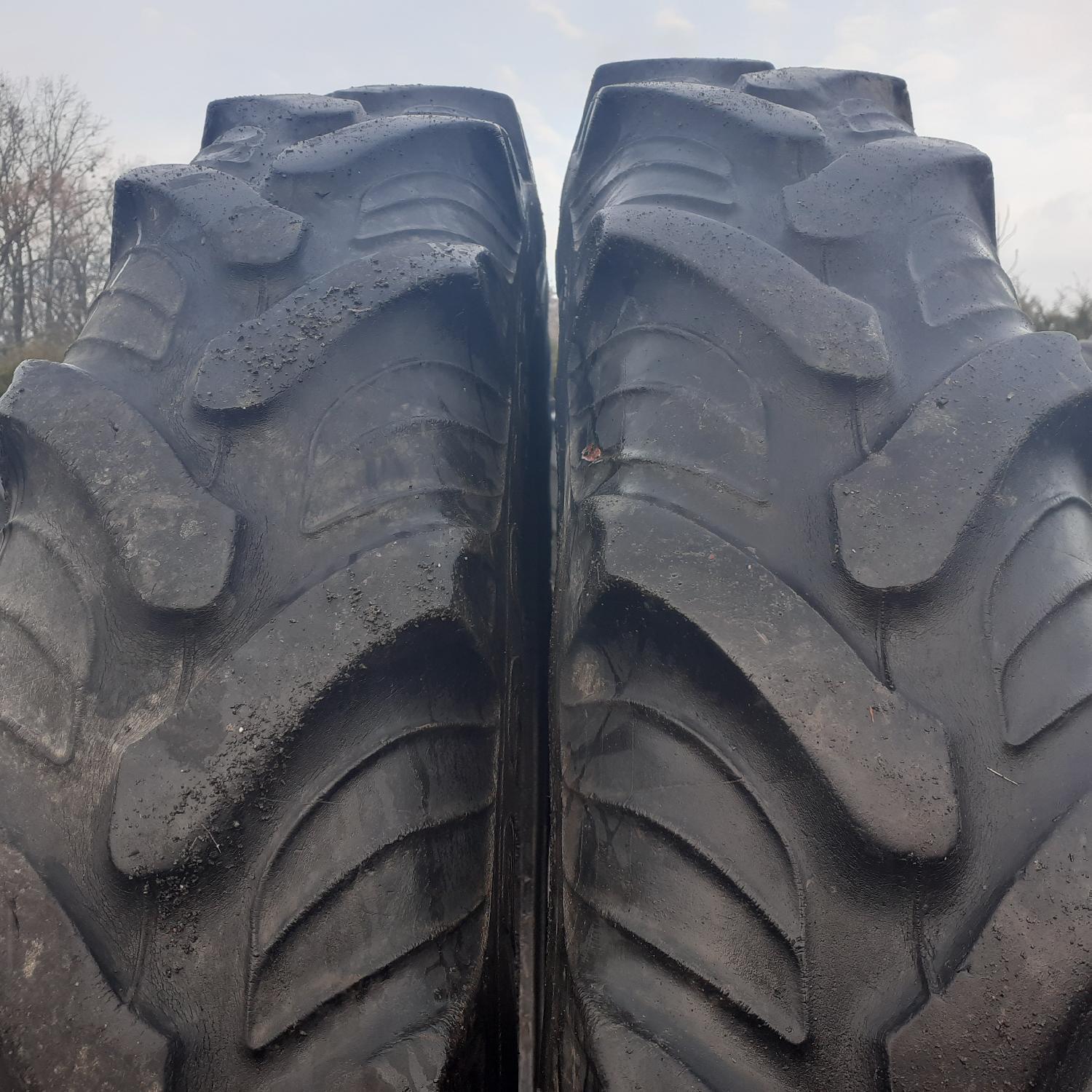  Cauciucuri 230/95R44 Taurus