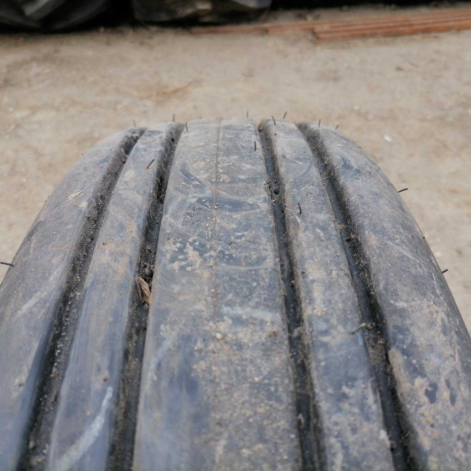  Cauciucuri 30x8.8R15 Bridgestone