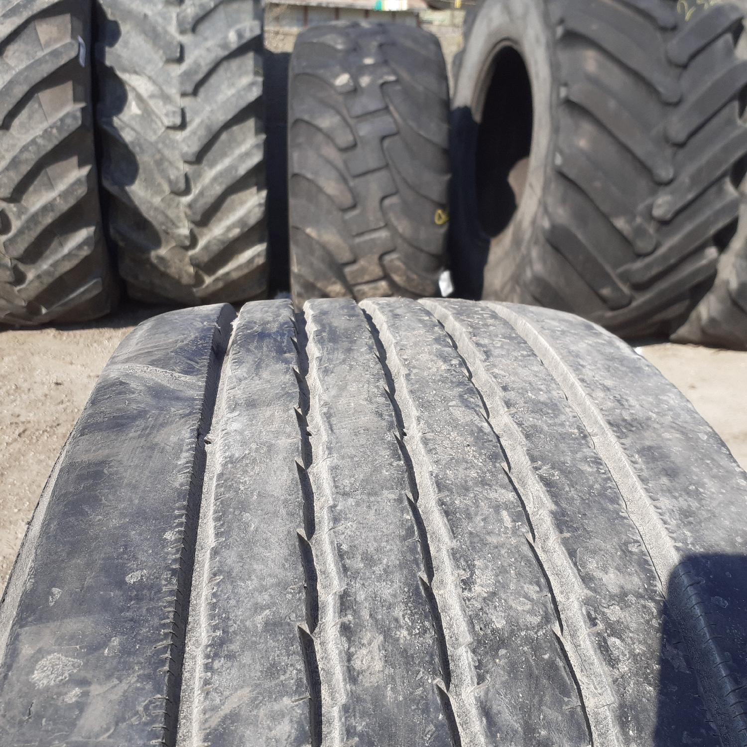  Cauciucuri 385/65R22.5 Michelin