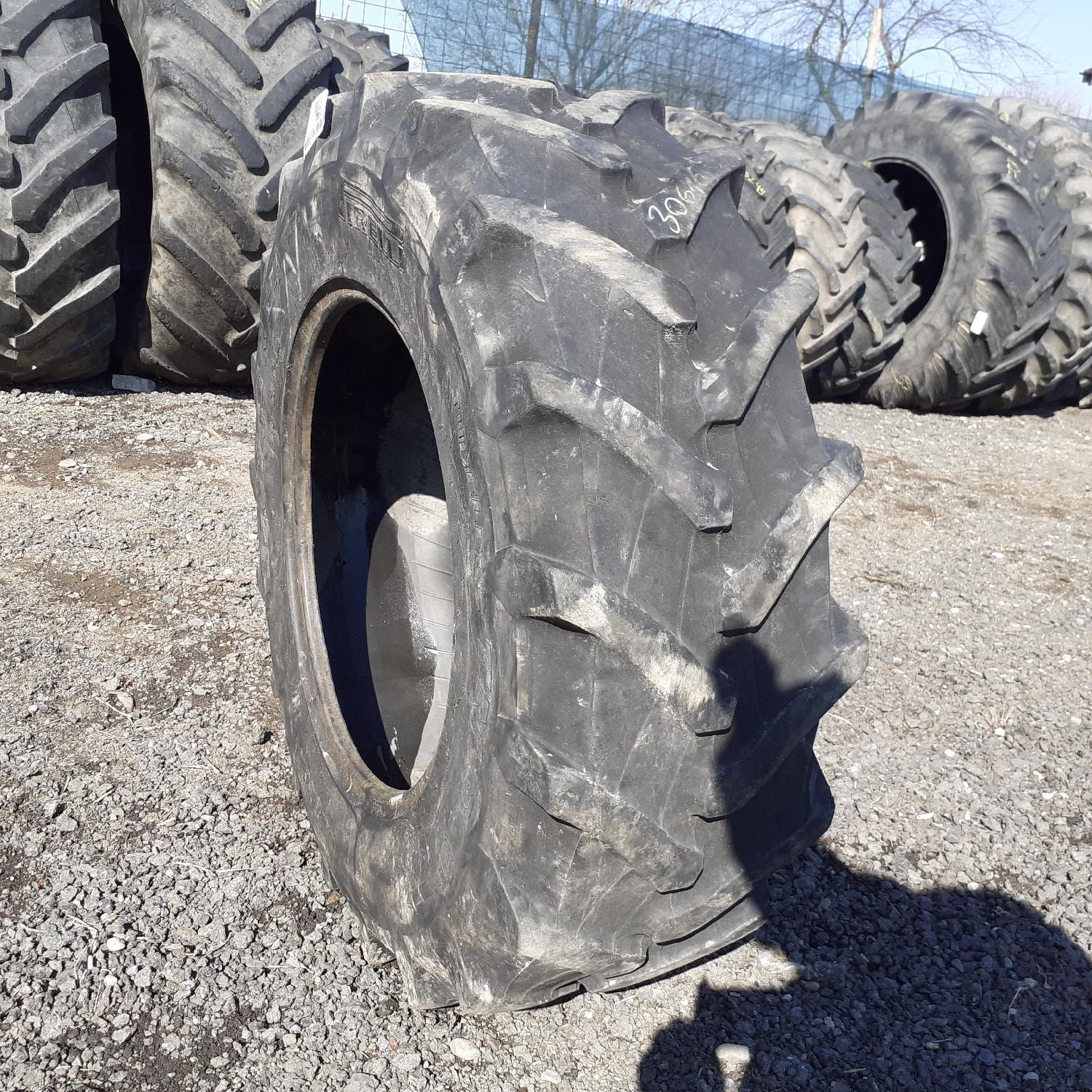  Cauciucuri 340/85R24 (13.6R24) Pirelli