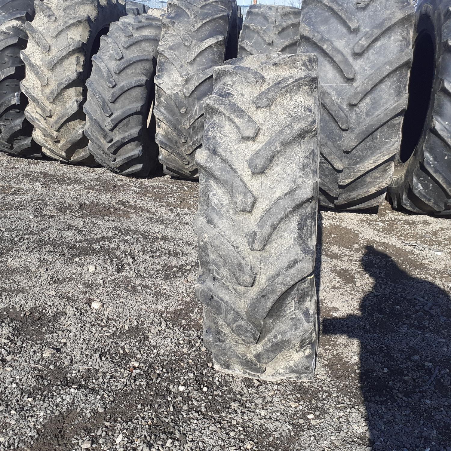  Cauciucuri 340/85R24 (13.6R24) Petlas