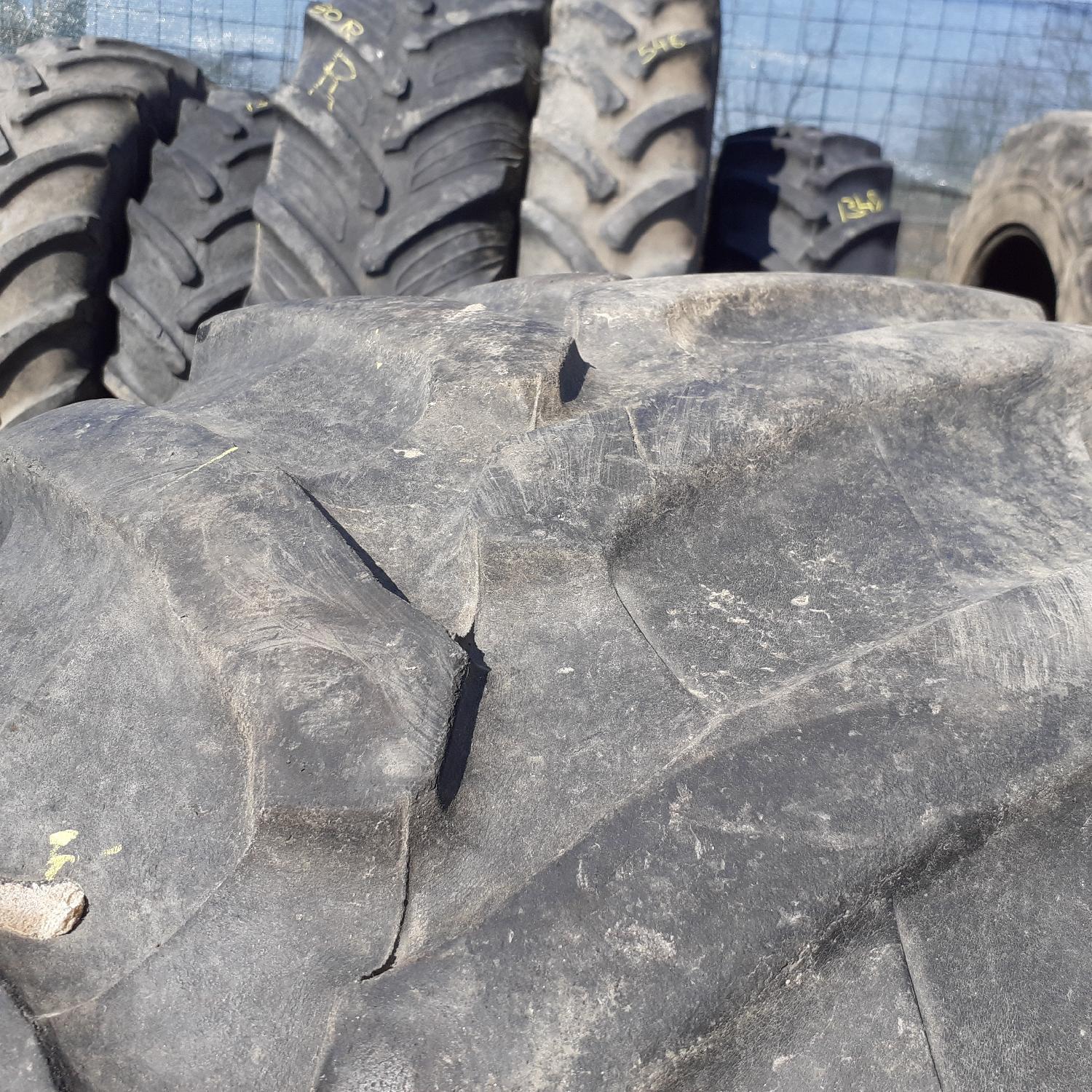 Cauciucuri 440/65R24  Trelleborg