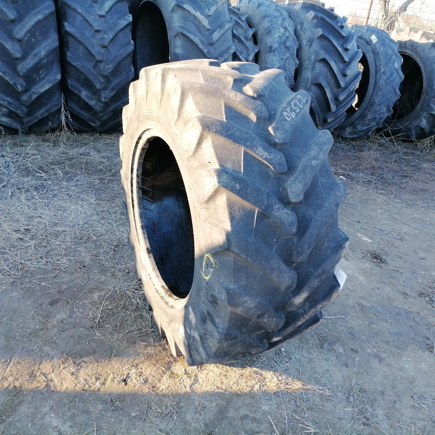  Cauciucuri 440/65R24 Pirelli