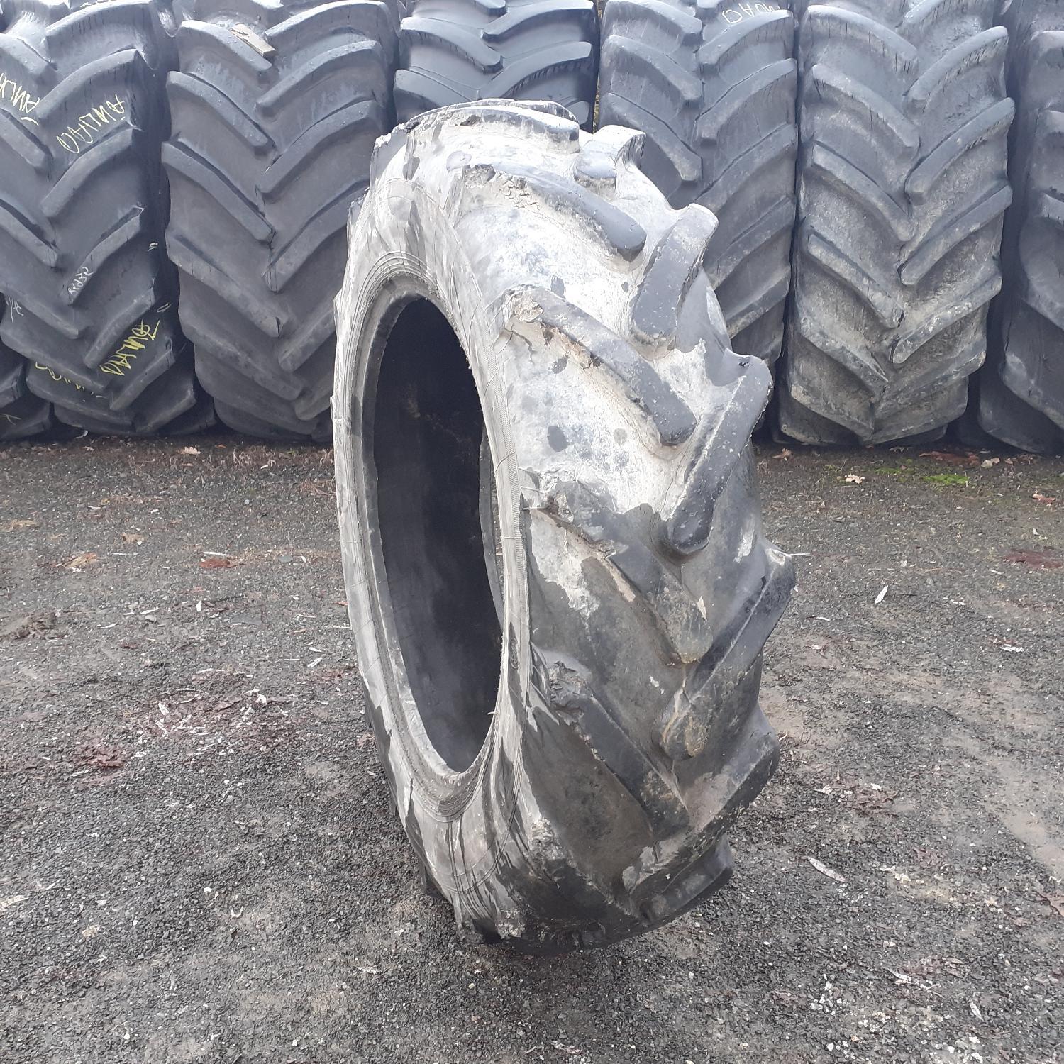  Cauciucuri 12.4R28 (320/85R28) Universal