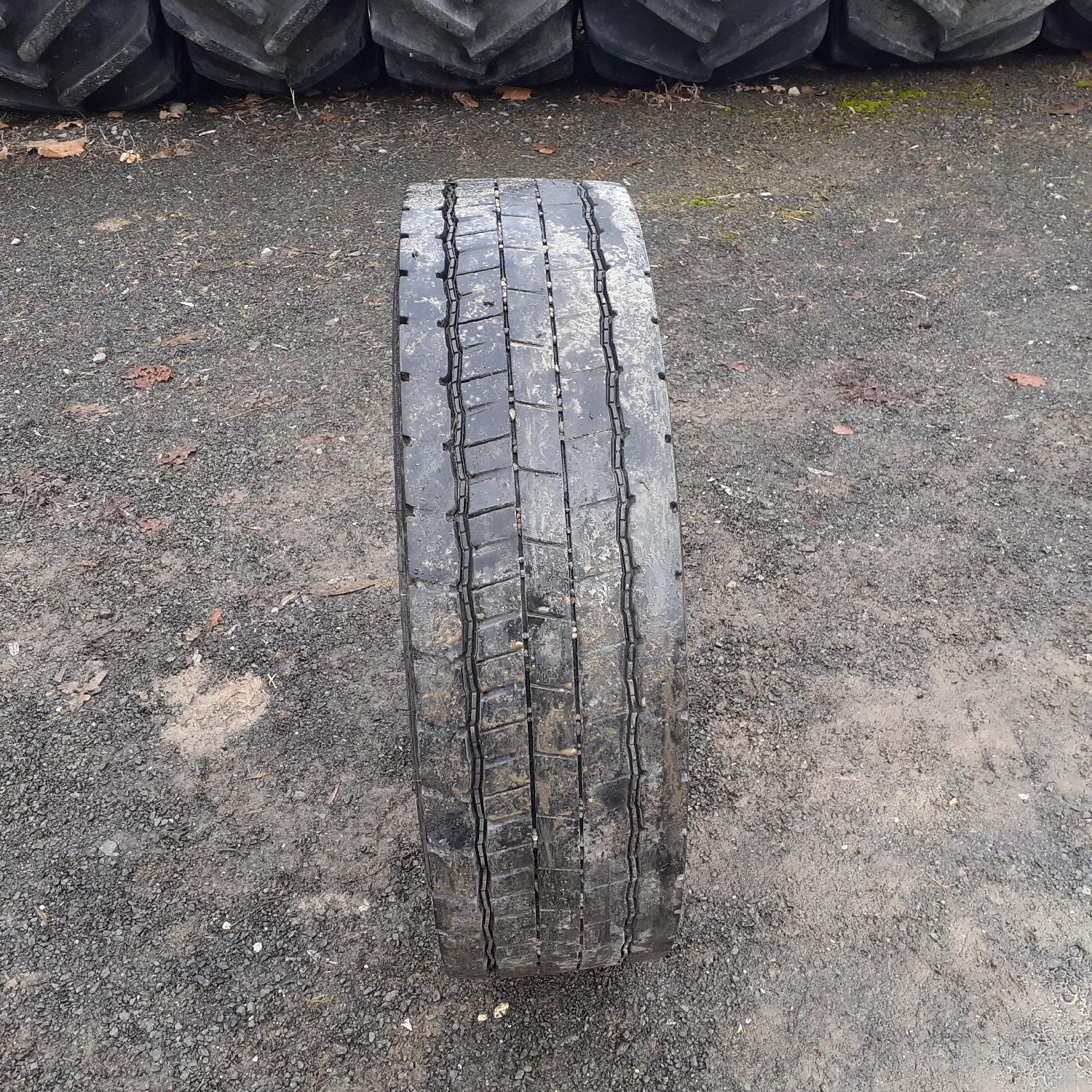  Cauciucuri 215/75R17.5  Uniroyal