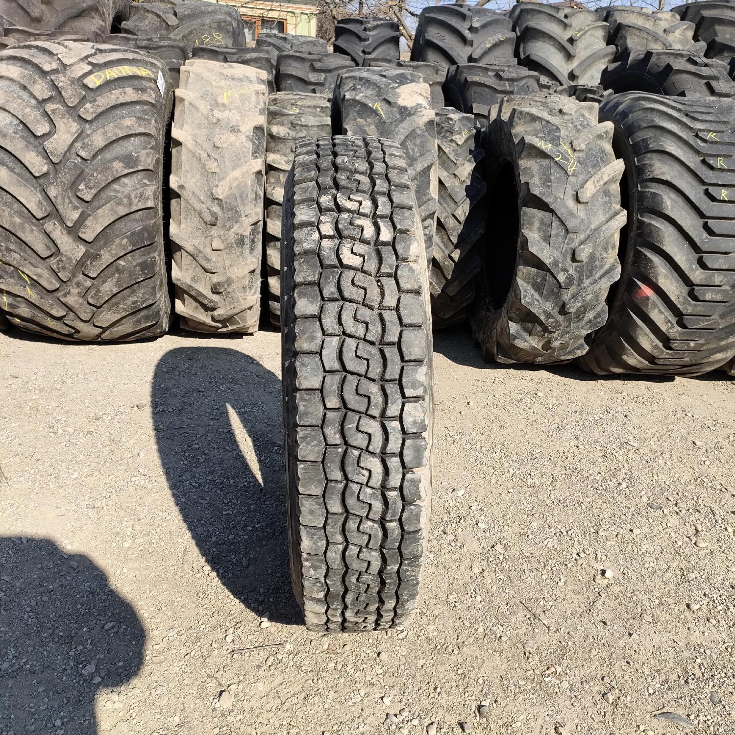  Cauciucuri 10R22.5 Bridgestone