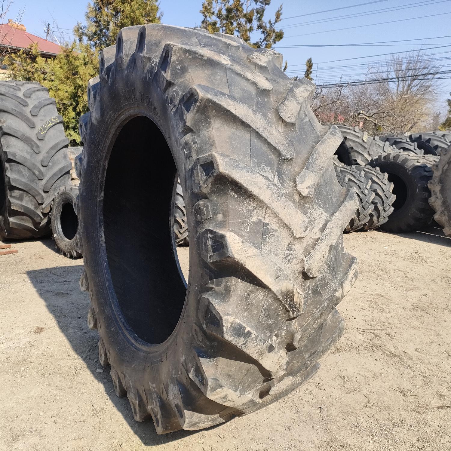  Cauciucuri 580/70R42 Pirelli