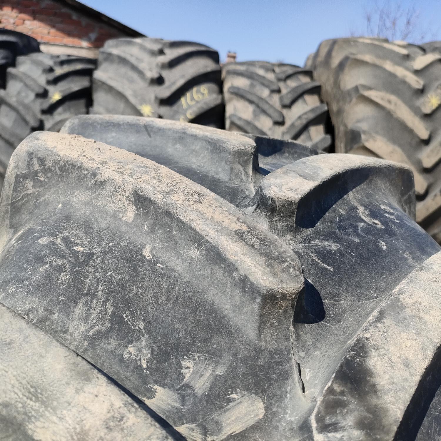  Cauciucuri 440/65R24 Michelin