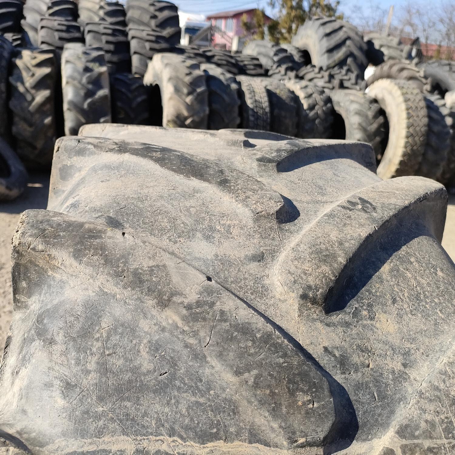  Cauciucuri 440/65R24 Michelin