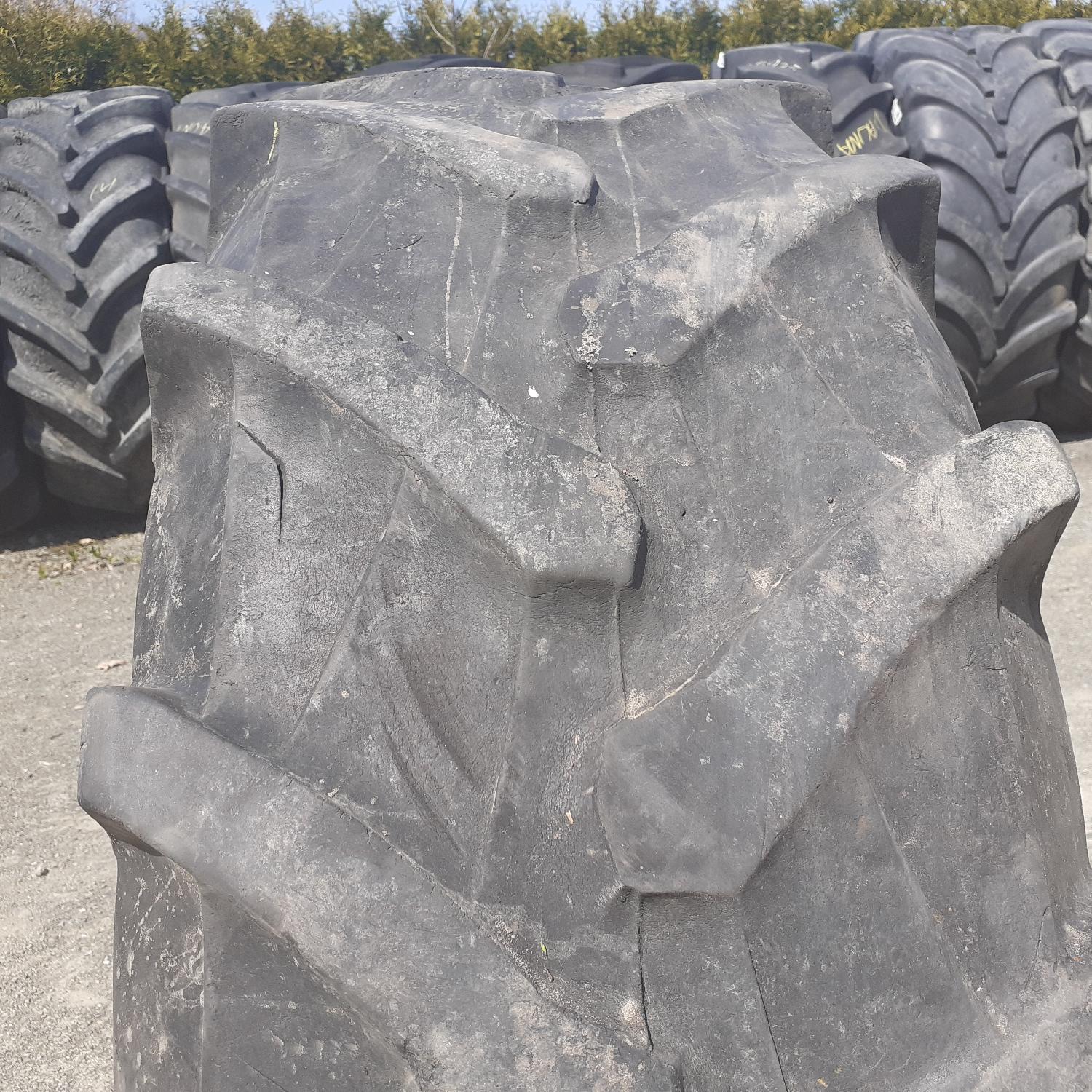  Cauciucuri 14.9R24 Pirelli