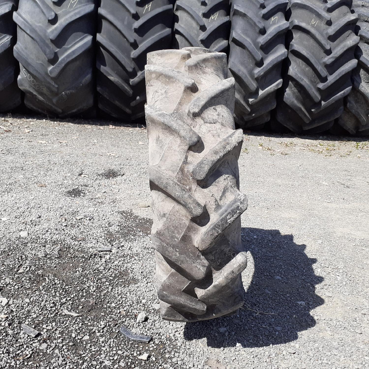  Cauciucuri 8.25-16  Pirelli