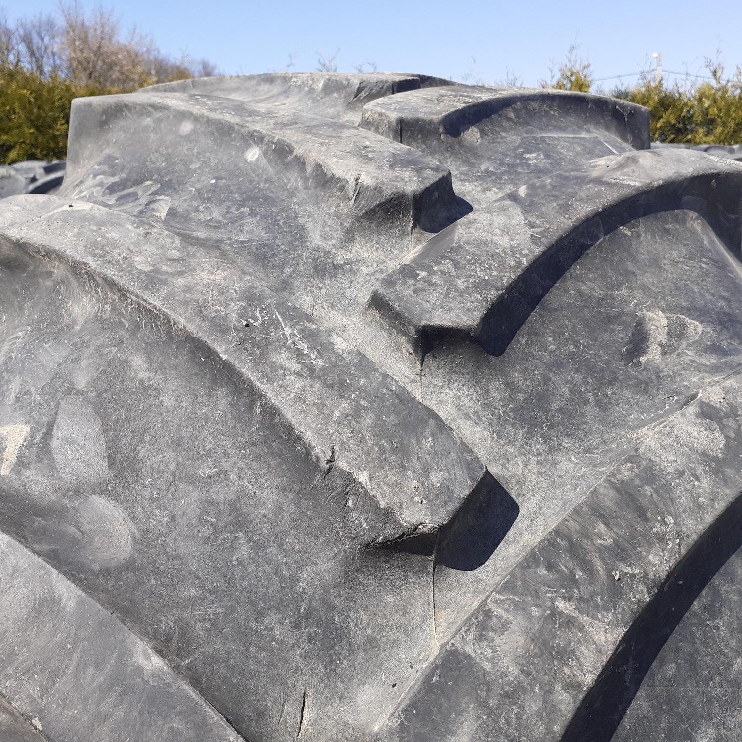  Cauciucuri 600/65R38 Continental