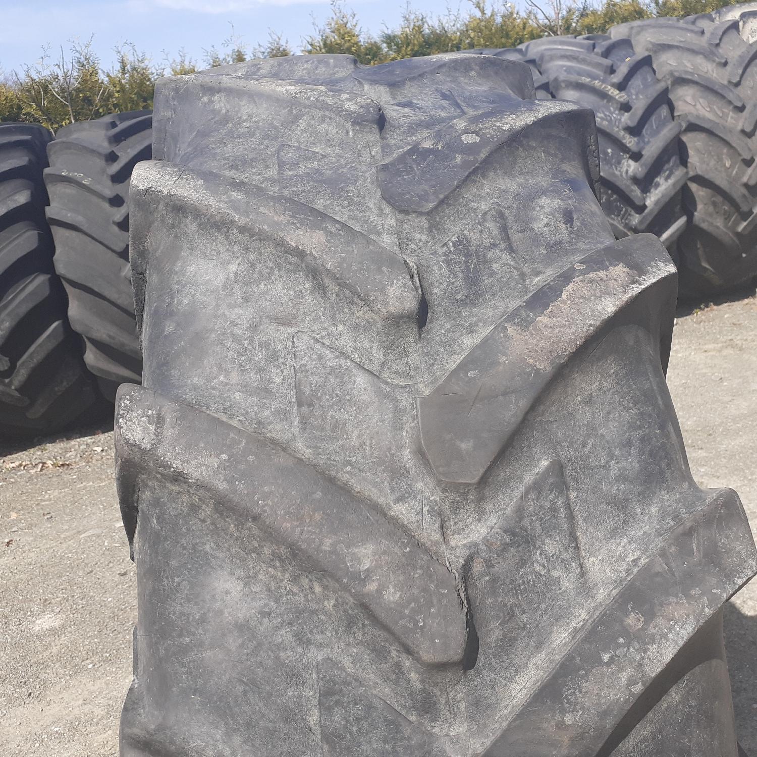  Cauciucuri 14.9R28 (380/85R28) Michelin