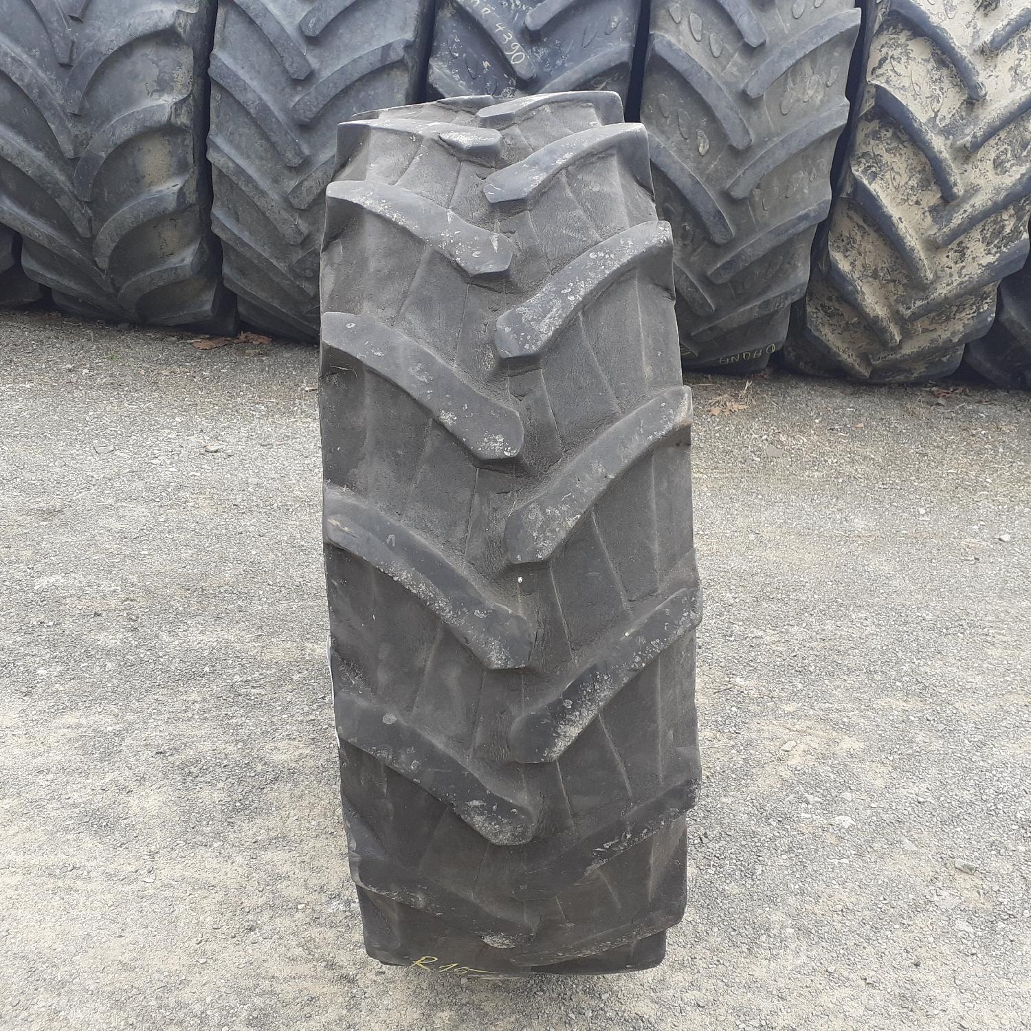  Cauciucuri 13.6R24 Pirelli