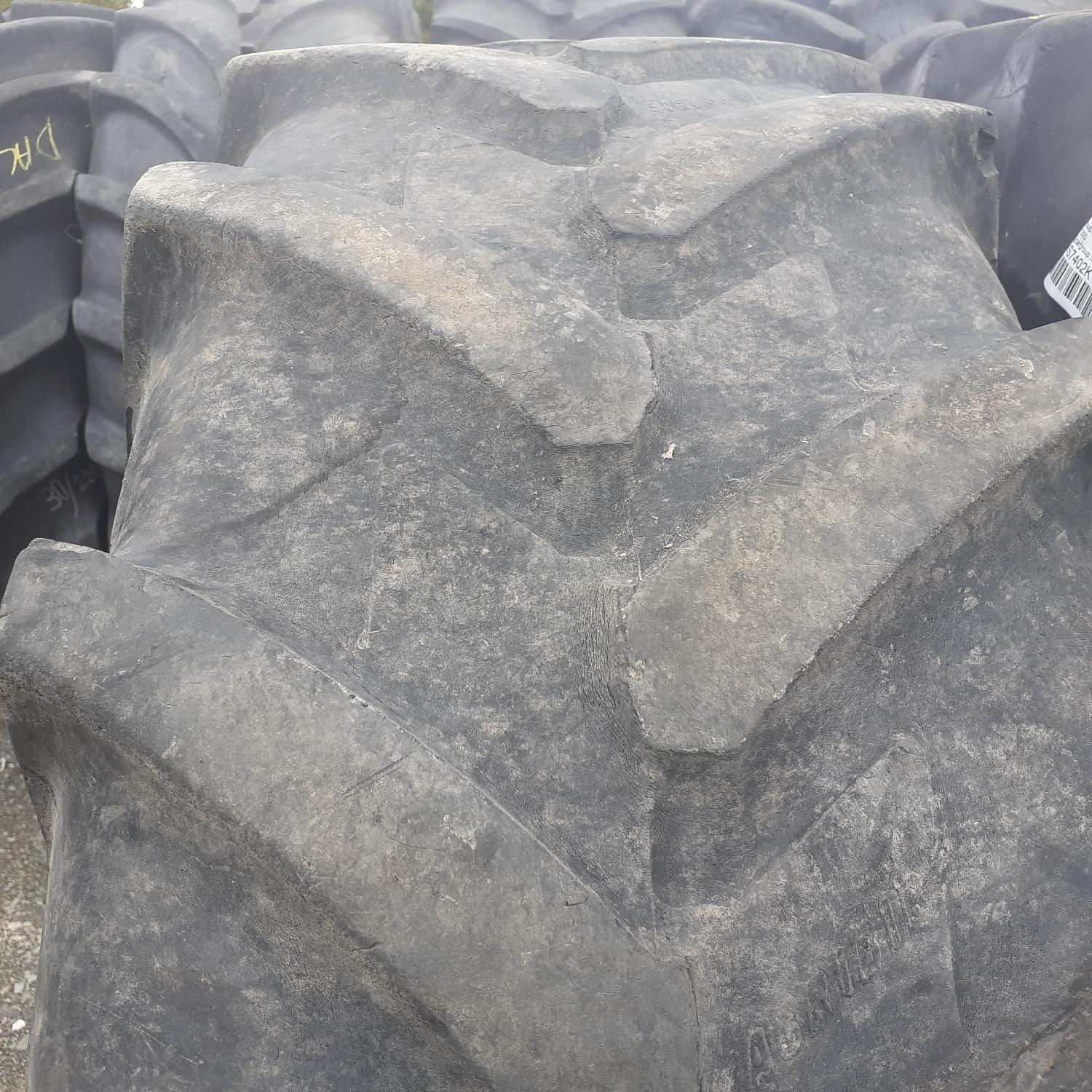  Cauciucuri 14.9R28 (380/85R28) Michelin