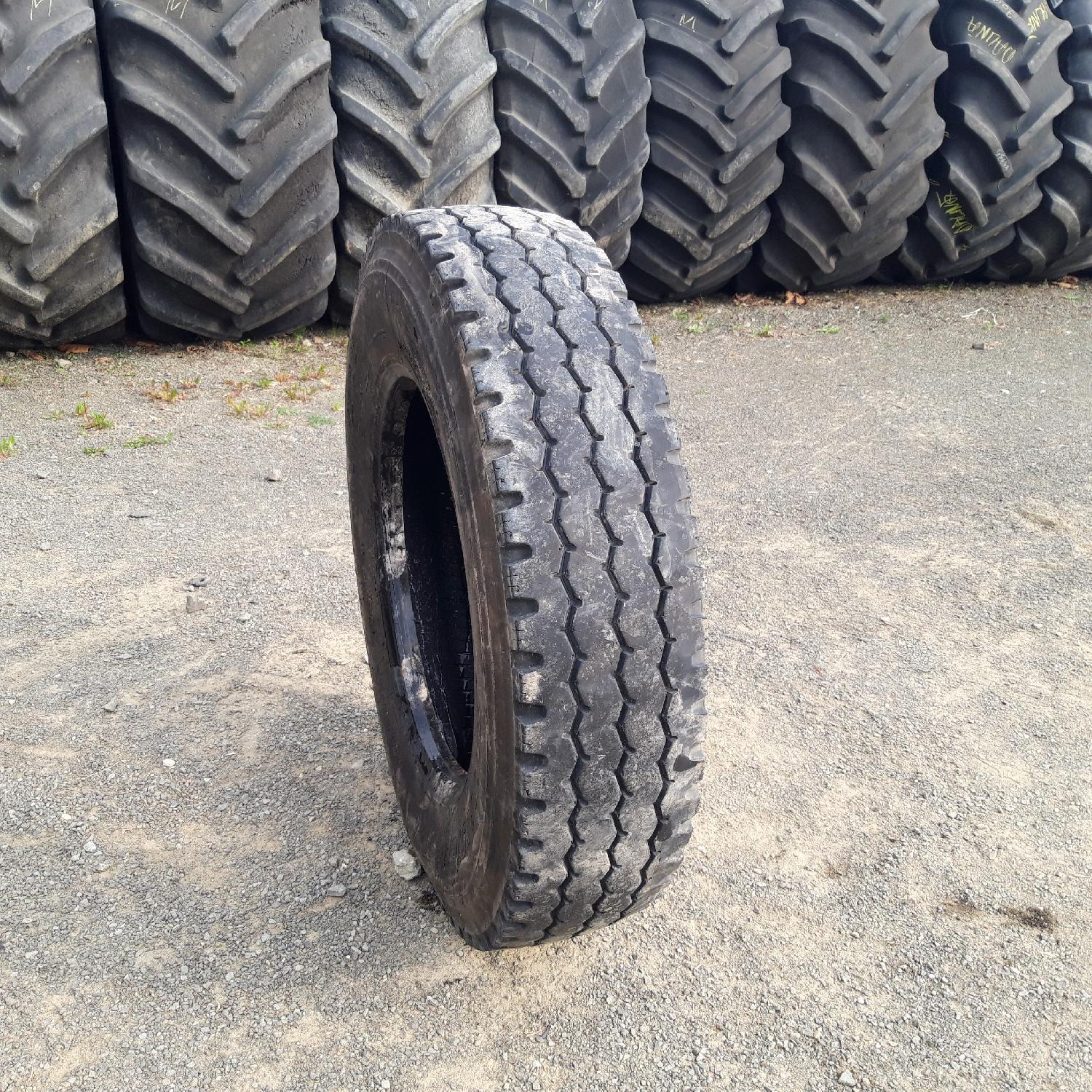  Cauciucuri 10R22.5 Bridgestone