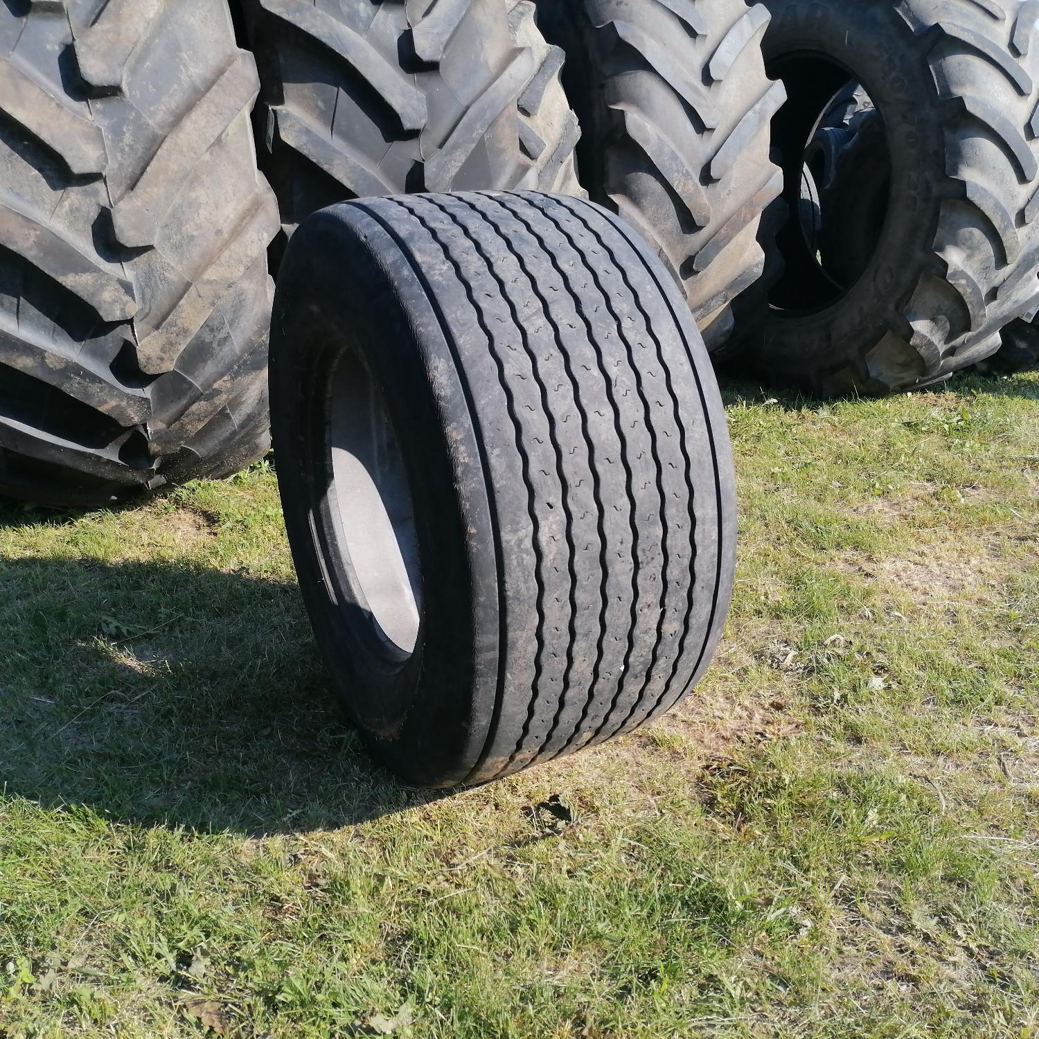  Cauciucuri 445/45R19.5 Michelin