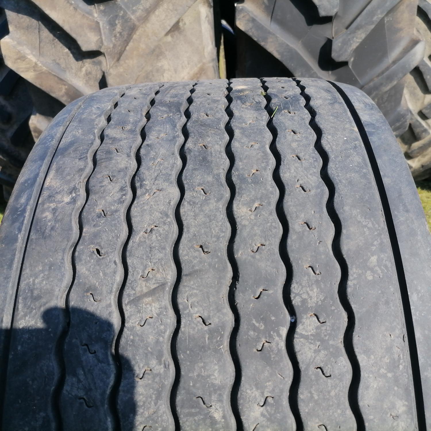  Cauciucuri 445/45R19.5 Michelin