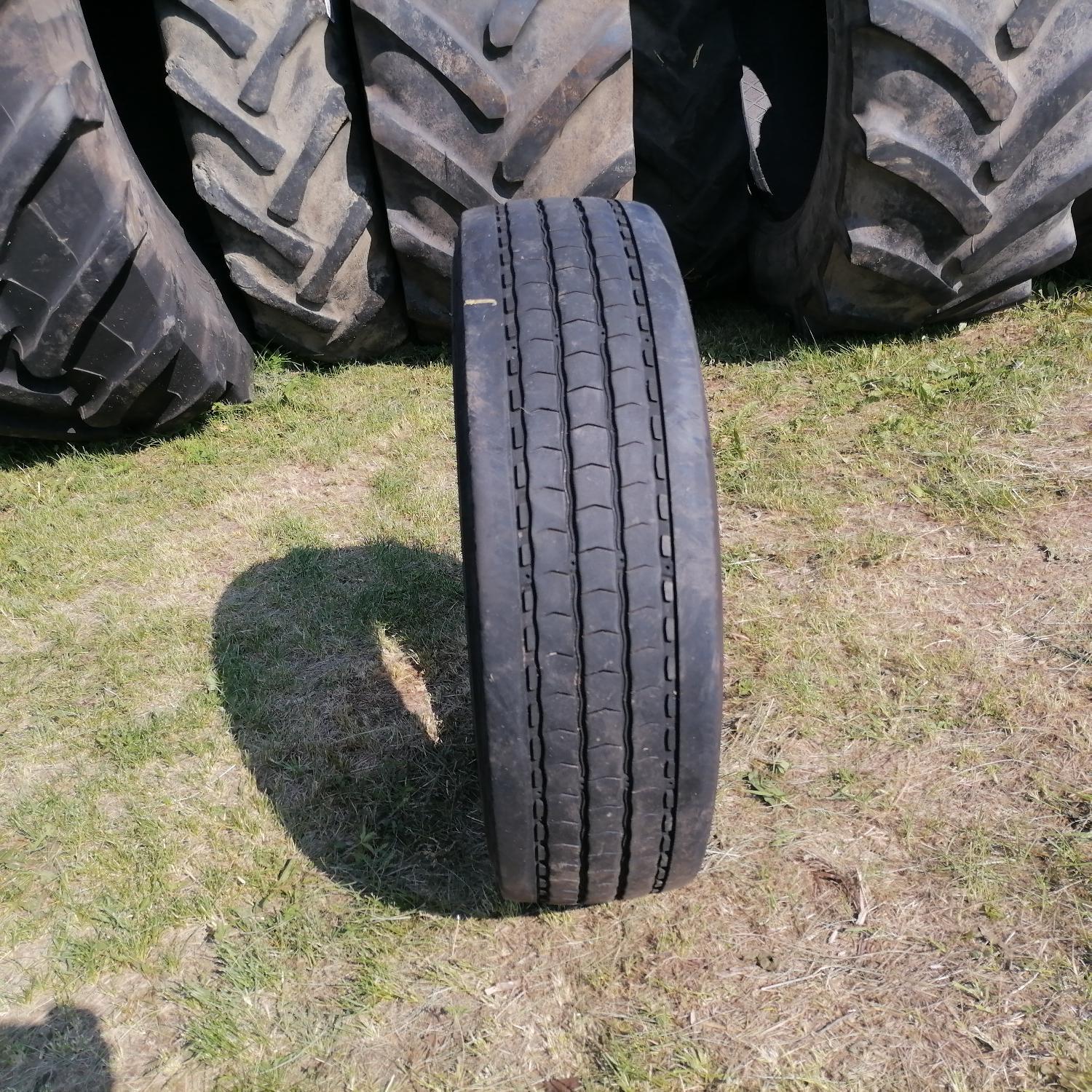  Cauciucuri 215/75R17.5  Michelin