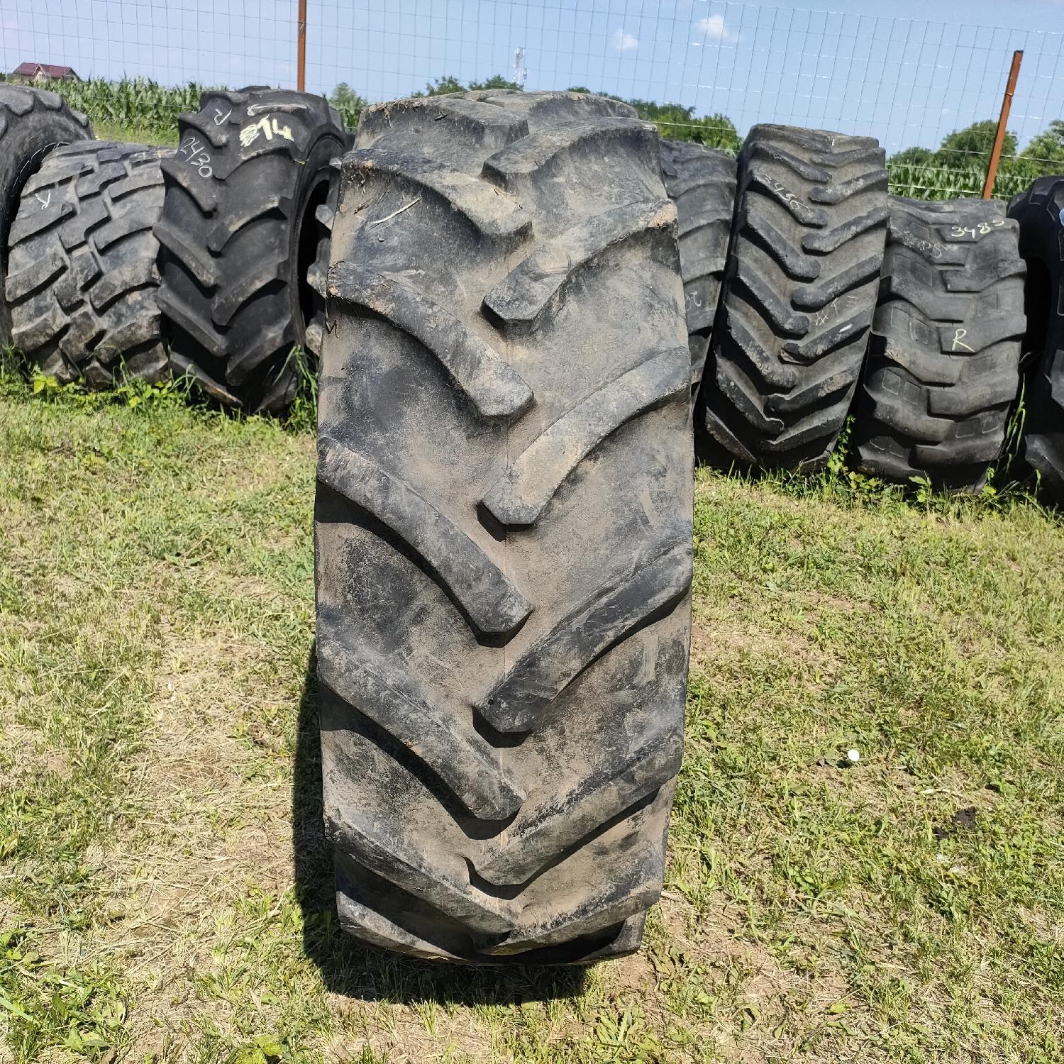  Cauciucuri 340/85R24 (13.6R24) Continental