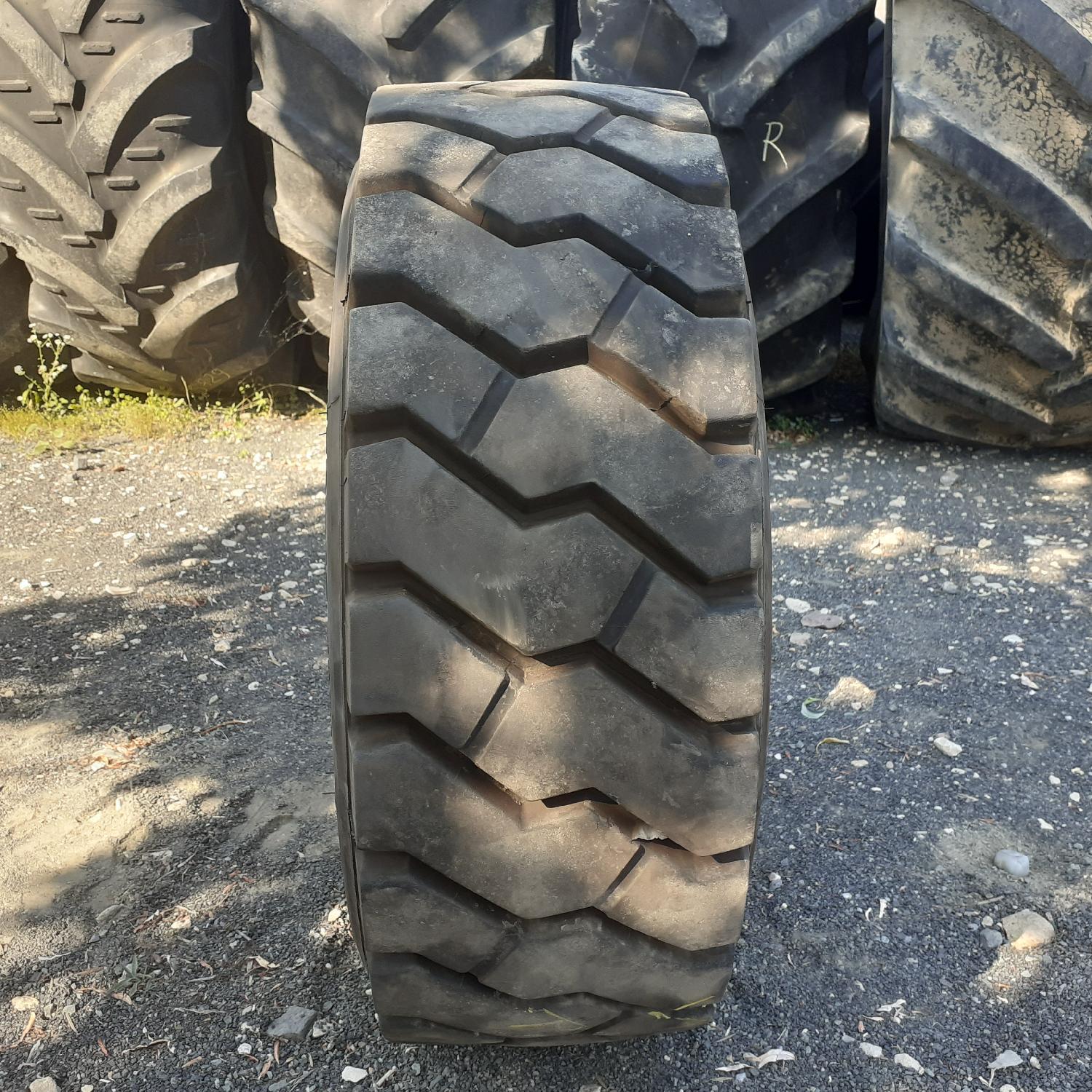  Cauciucuri 250/70R15  Michelin