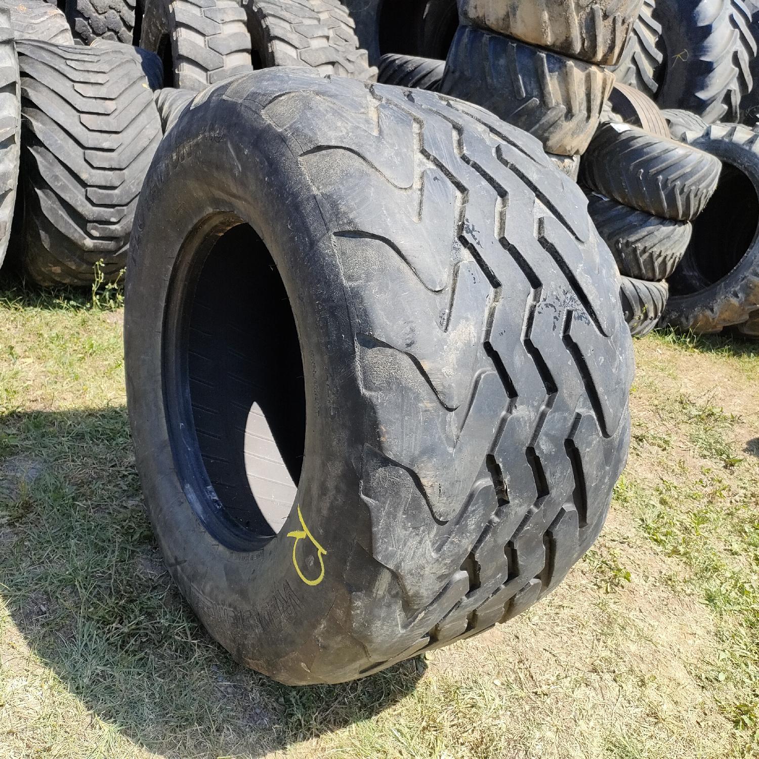  Cauciucuri 560/45R22.5 Vredestein