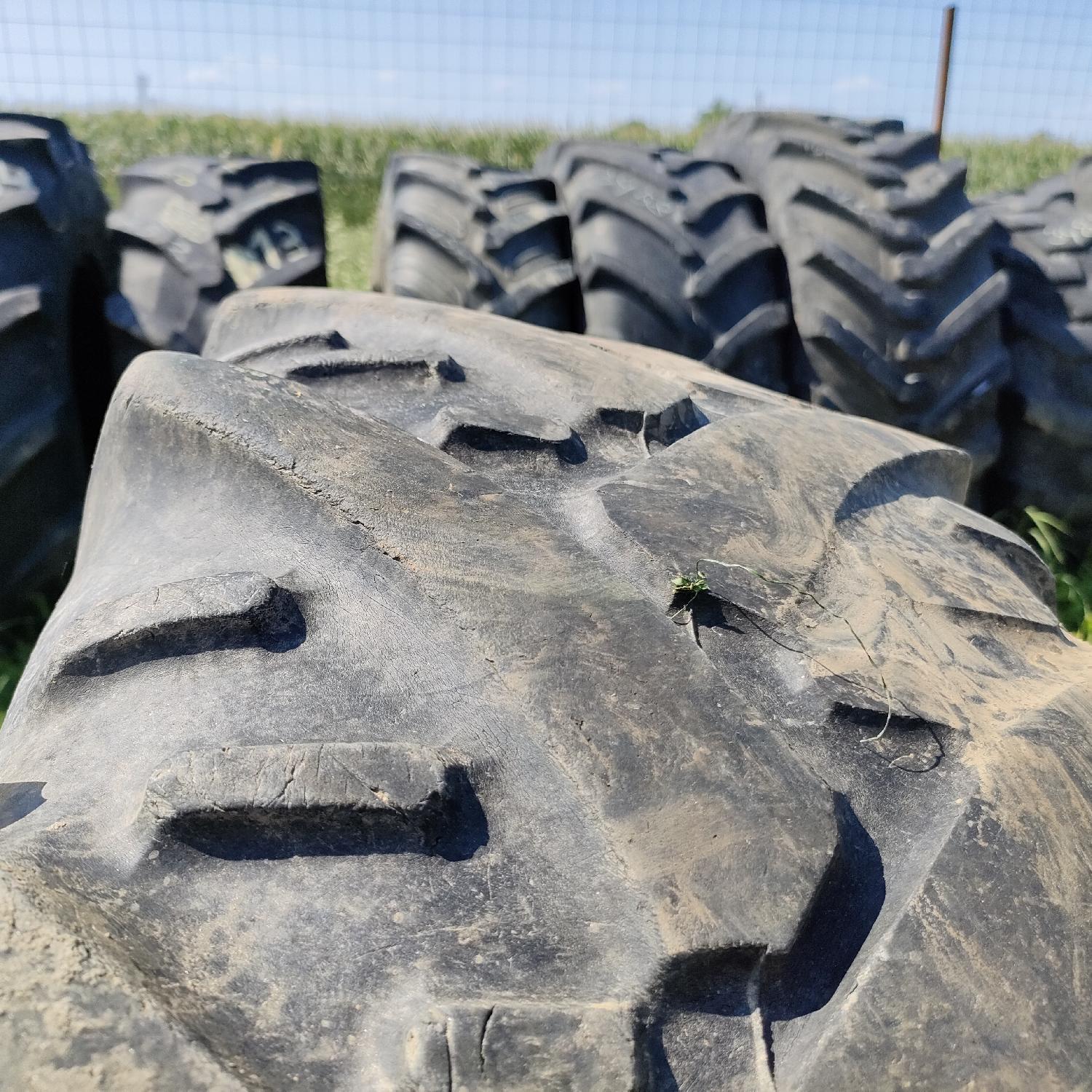  Cauciucuri 340/75R20 Kleber