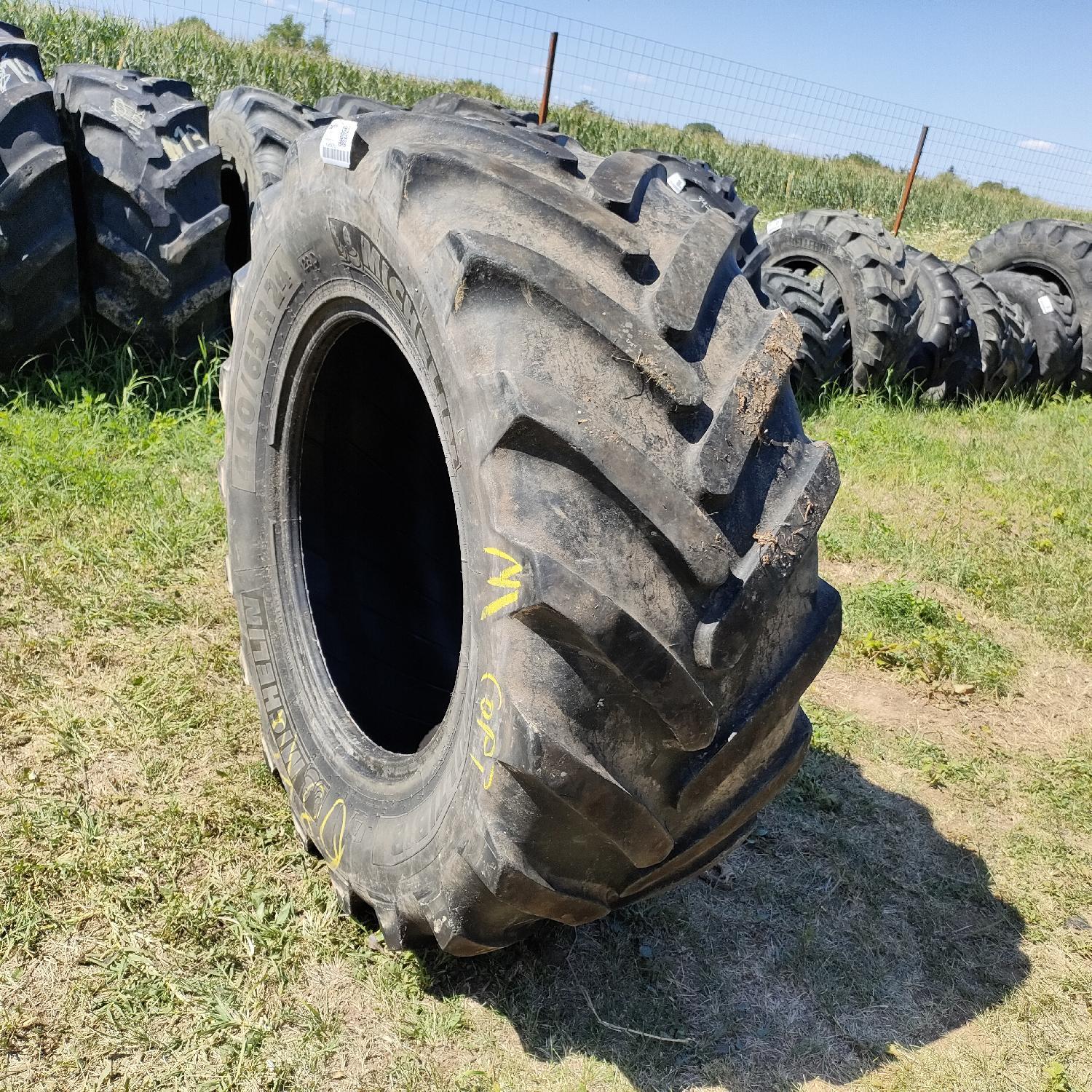 Cauciucuri 440/65R24  Michelin